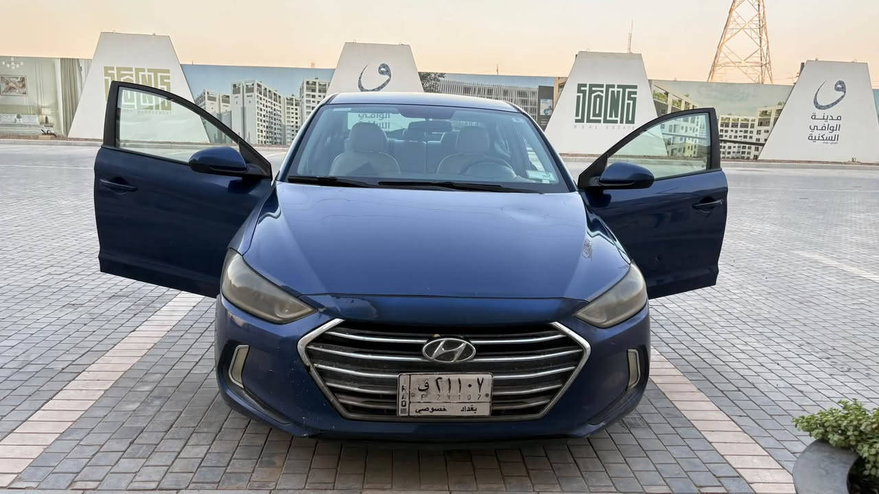 السلام عليكم
النترا 2018 وارد امريكي 

ماشية 125,000 ميل 

ضربتها بامريكا جاملغ امامي عكس السائق 

وبالعراق انضربت مرتين وخلالها تم تبديل بابين 

وبيها بارد يم قبق البانزين 

تبريد ممتاز 

حدادية جيدة جدا 

گير ومكينة مكفولات 

السعر 105 

صور الحادث مرفقة
السيارة موجودة في بغداد - التاجيات 

***********
