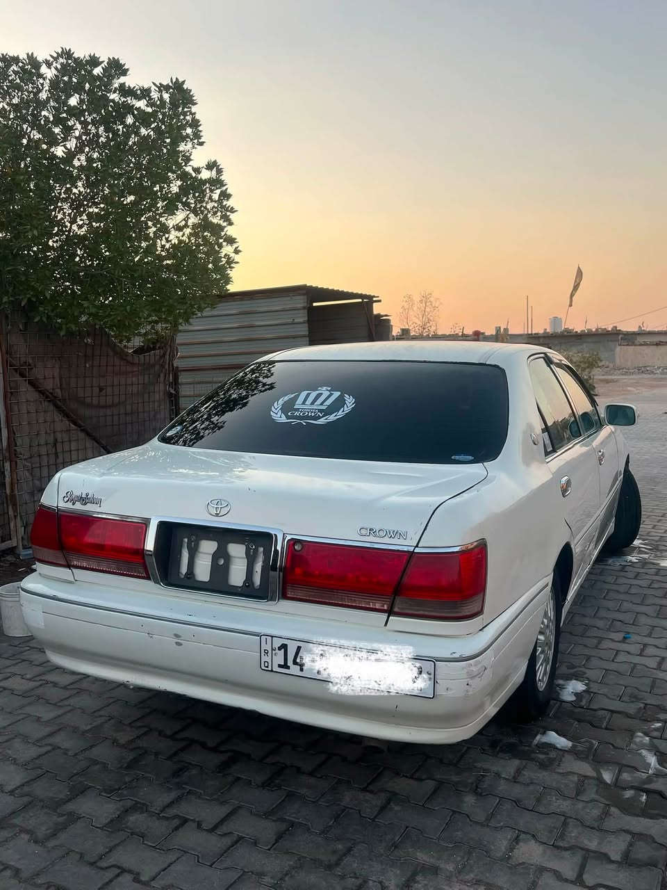 السلام عليكم ملكة للبيع مديل 2000محرك vvti2500محرك وكير وتبريد خير من الله السيارة بيهة كصة قمارة وضربة بالچاملق الخلفي السيارة رقم بصرة اصولياتهة مكفولة السعر 86 وبيها مجال للستفسار الاتصال على الرقم ***********
