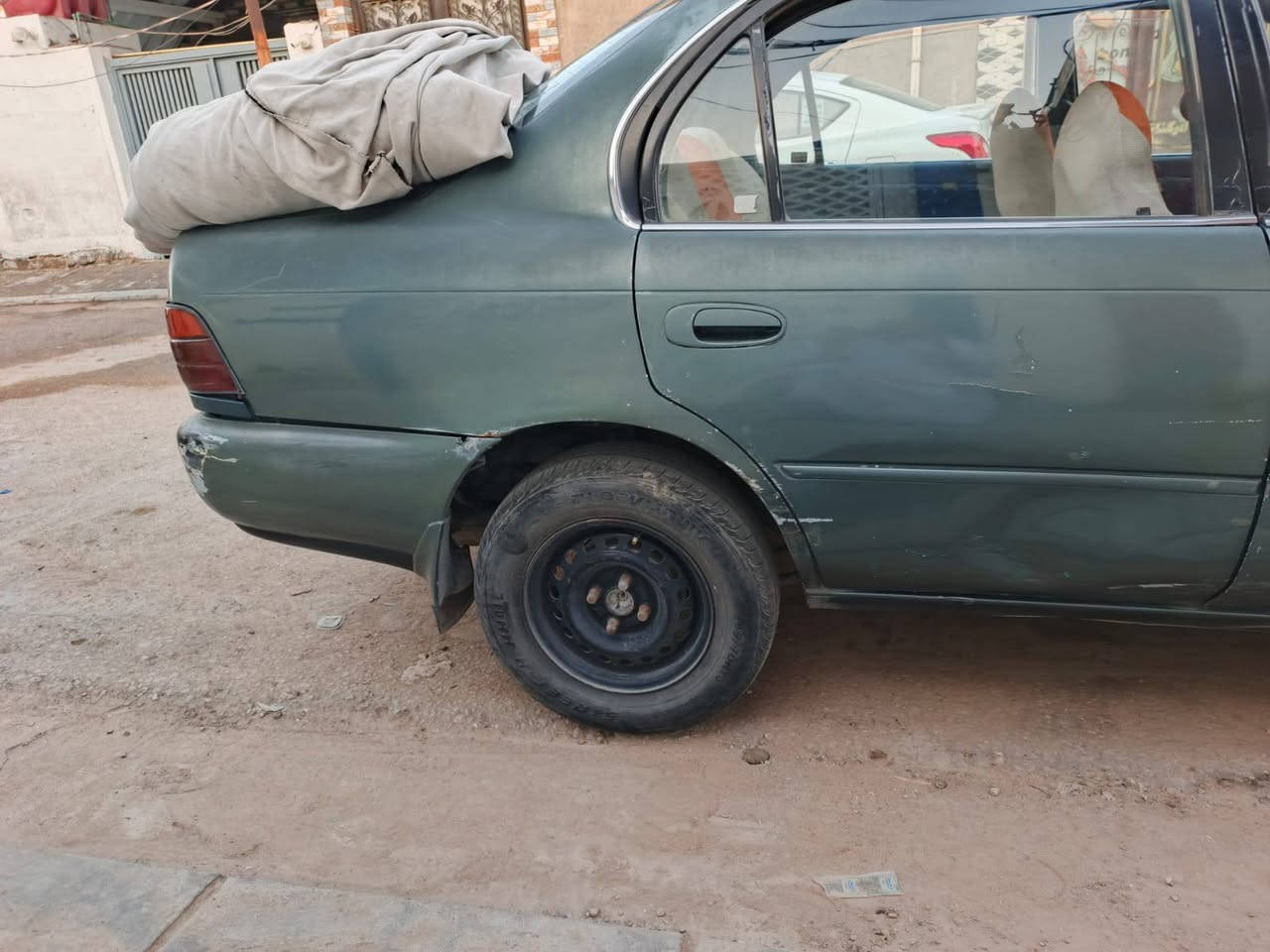 بسمه تعالى
إلى عشاق الكورلة
كورلة مديل 93 للبيع رقم بغداد بأسمي مكفوله من الگص ونقل الجثه والأصوليات محرك شادلها جديد تبريد ثلج گير ممتاز حدادية زينة باتري جديد بور ومشط توني شديتهن ممتازات وبطايتهة حلوات  تايرات جدد الگشر بي ضربات تكلب وتشوف سعرهة 43 وبيهة مجال قليل السيارة مال جناي عندي صارلهة سنين متحب عطل ، مكاني نجف وهذة رقمي ***********
