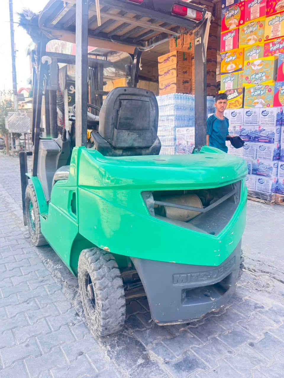 رافعه للبيع
ثلاث حركات طنين ونص
المكان بابل المسيب 

لتواصل ***********

