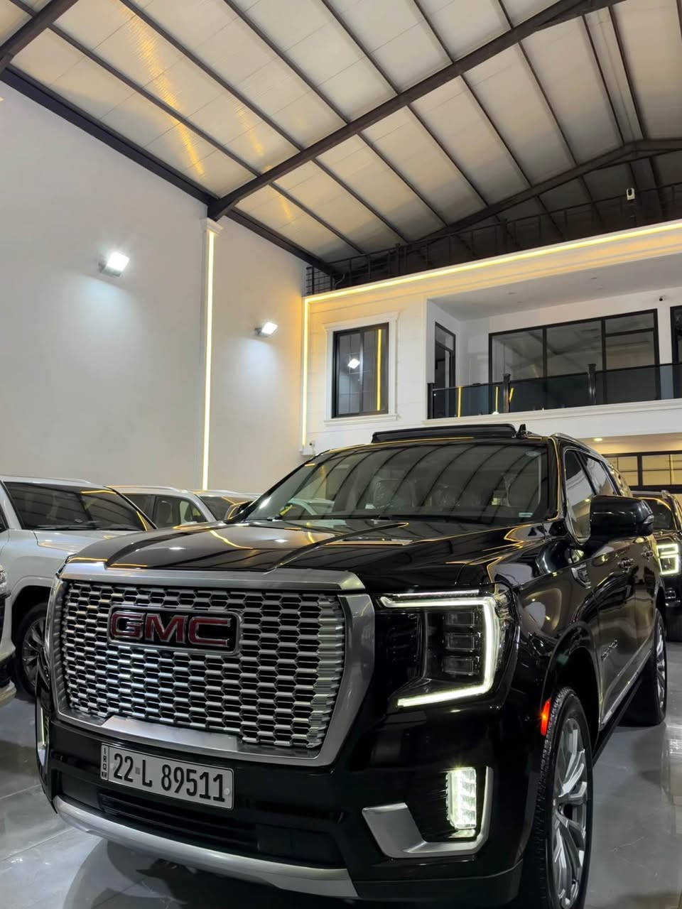 يوكون دينالي • V8 6.2L • ٨ مقاعد