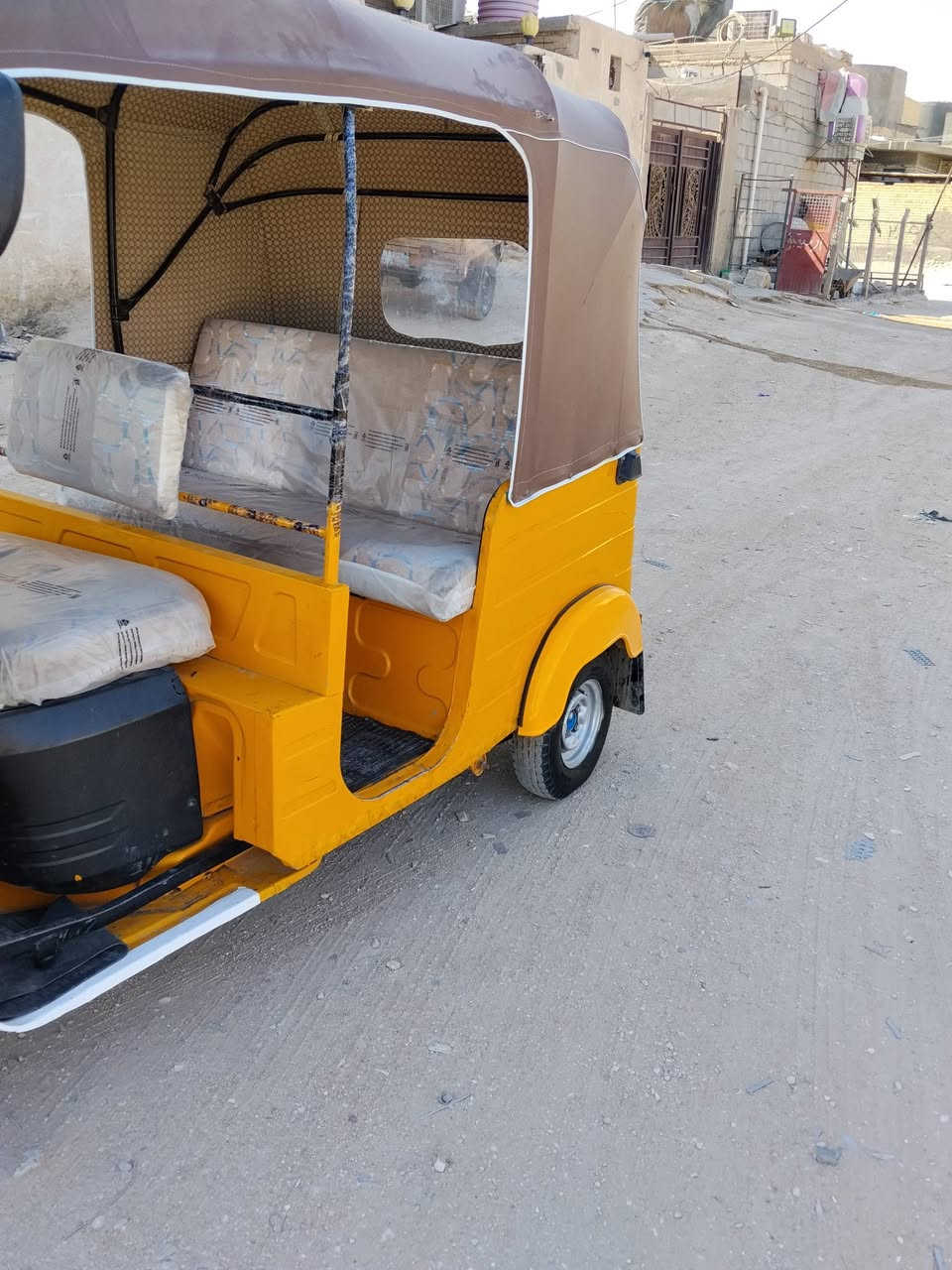 تكتك 19 كفله من ضربه وصبغ
رقم إنكليزي هزه جديده كربلاء 
مكان كربلاء حي النضال 
سعر 6مليون
***********

