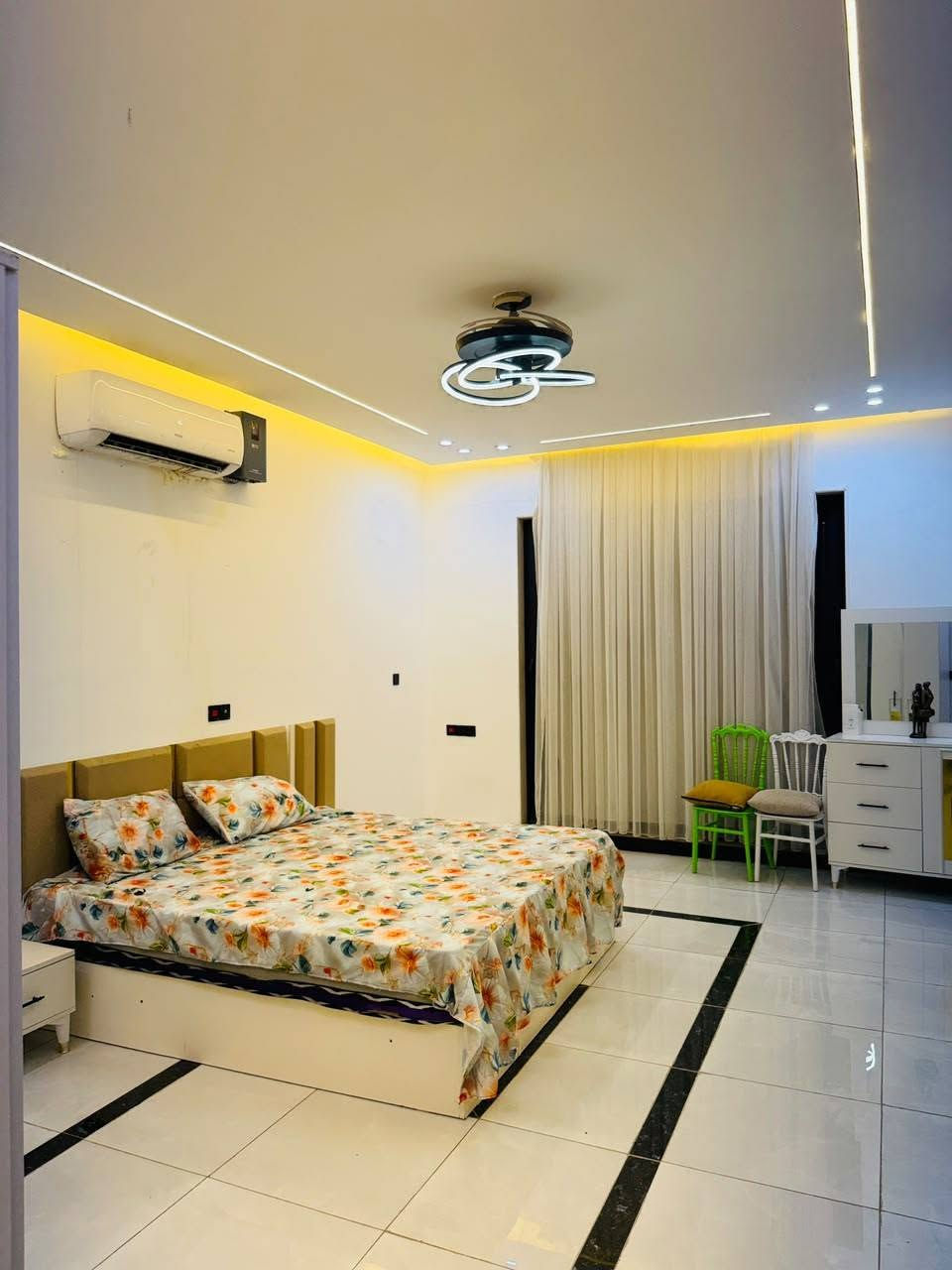 مزرعة للإيجار اليومي 🏡🌳

📍 الموقع: بغداد – الدورة – البوعيثة

✔️ أجواء هادئة ومناسبة للعوائل والشباب

✔️ مساحة واسعة وخدمات متوفرة

✔️ مثالية للراحة والونسة

📌 للحجز والاستفسار يرجى الاتصال أو المراسلة على واتساب: 
 📞 *********** 
 موثق في تطبيق اجرلي لسياحة المزارع في العراق 🇮🇶
