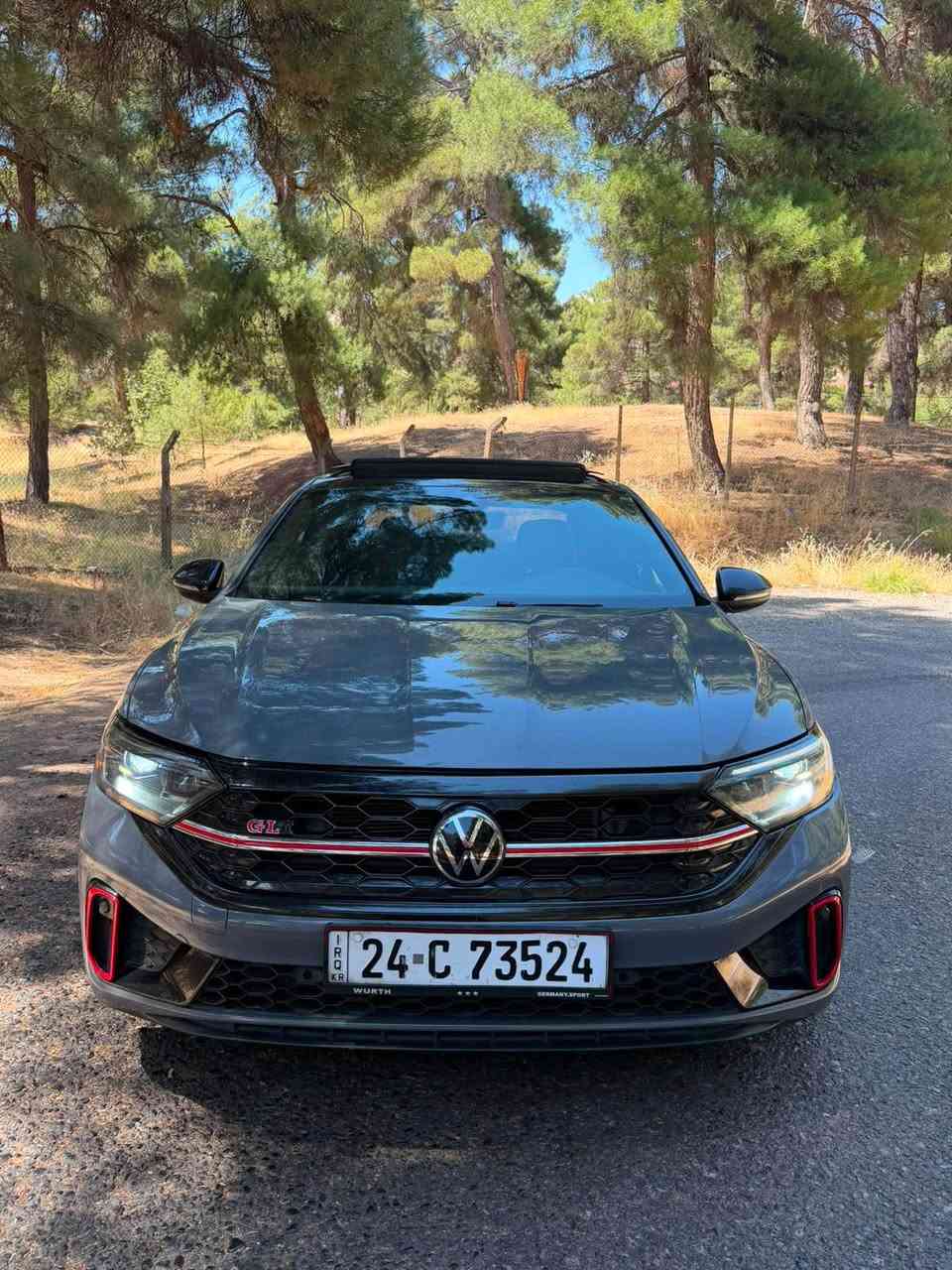 فولكس فاكن جيتا موديل 2023 Vw jeeta Gli  otoban
فوووول مواصفات ( فقط كير عادي )
محرك 2000 توربو طياره

سعر بلاش 153 $ ومجال بسيط
*********** وتساب 

***********

حادث السياره كلش بسيط 
فقط نص جاملغ امامي + باب كلير
بجم كبس ايرباكات سليمة 

رقم سنويه هزة فحص جديد
باسمي تحويل وكاله نفس اليوم

ماشيه 37 الف فقط
محرك 2000 توربو طيارة ✈️🚀
وضع شركة برغي ممفتوح بي

مواصفات السياره .. بانوراما ….. سقف اسود بلاد … اشاير بل مري ….بصمة تشغيل .. بمصة ابواب .. كشنات هيتر + تبريد .. شاحن وايرليس .. عداد الكتروني + تغير ثيمات كيج .. شاشة جبيرة كاميرا دوارة .. كشنات جلد .. كشنات حظن .. كشنات كهرباء ….كشن السائق خزن ٣ وضعيات…..  كشنات امامي تدفئة و تبريد …دواخل ليد متغير بلاد .. رادار امامي رادار جانبي رادار خلفي .. هندبريك بصمة .. مودات قياده .. لايتات ليد .. بك لايتات ليد …. ‎نظام الصوت Beats…. دهوك, العراق
