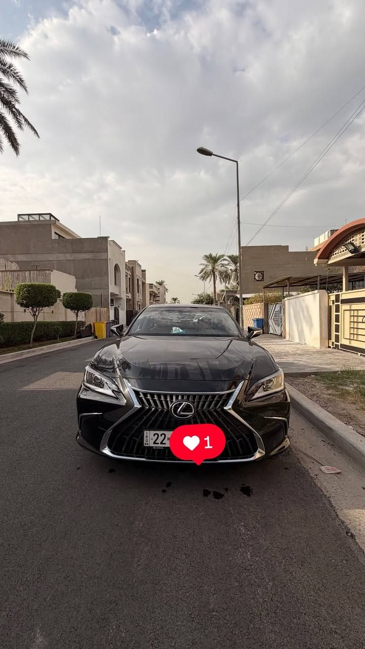 لكزس ES350 بلاتينيوم • ٢٠٢٣ • مشي ١٧٠٠٠ كم