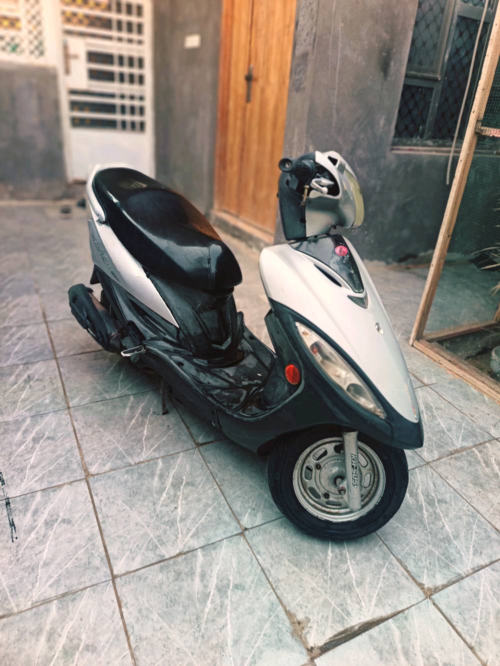 كامكو جي فور للبيع السعر 350 دراجه مفتوحه وجاهزه الدراجه ماناقصها شي