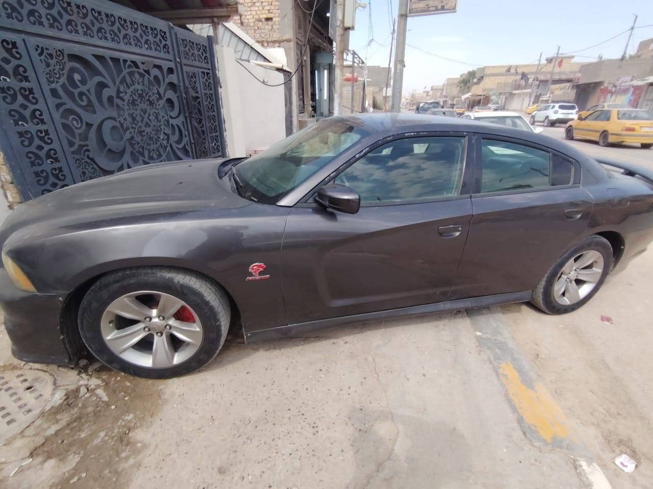 مكلف بلنشر موديل 14 بيها باب وجاملغ السعر 125 وبيها مجال تواصل مع صاحب السيارة *********** الديوانية المركز
