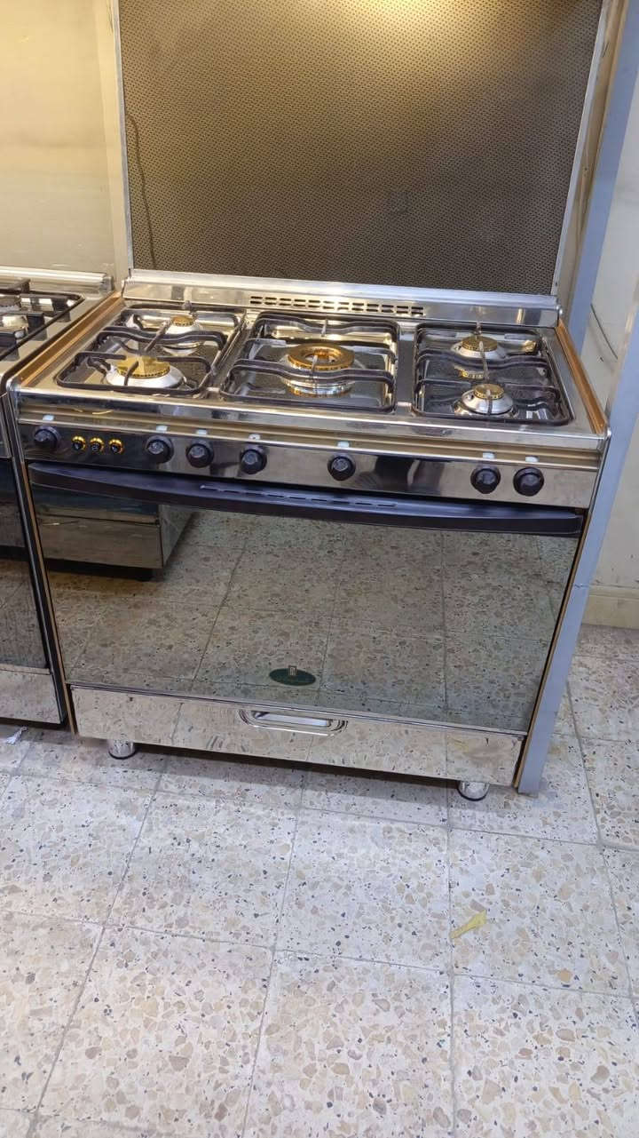 سلام عليكم 👍
طباخات  مصريه  مستعملات 
نظيفة جداً وجاهزة للشغل 
فوراً مضمونة وشرط الفحص والنظافة📍 بغداد📞 واتساب فقط: ***********
#للجميع
