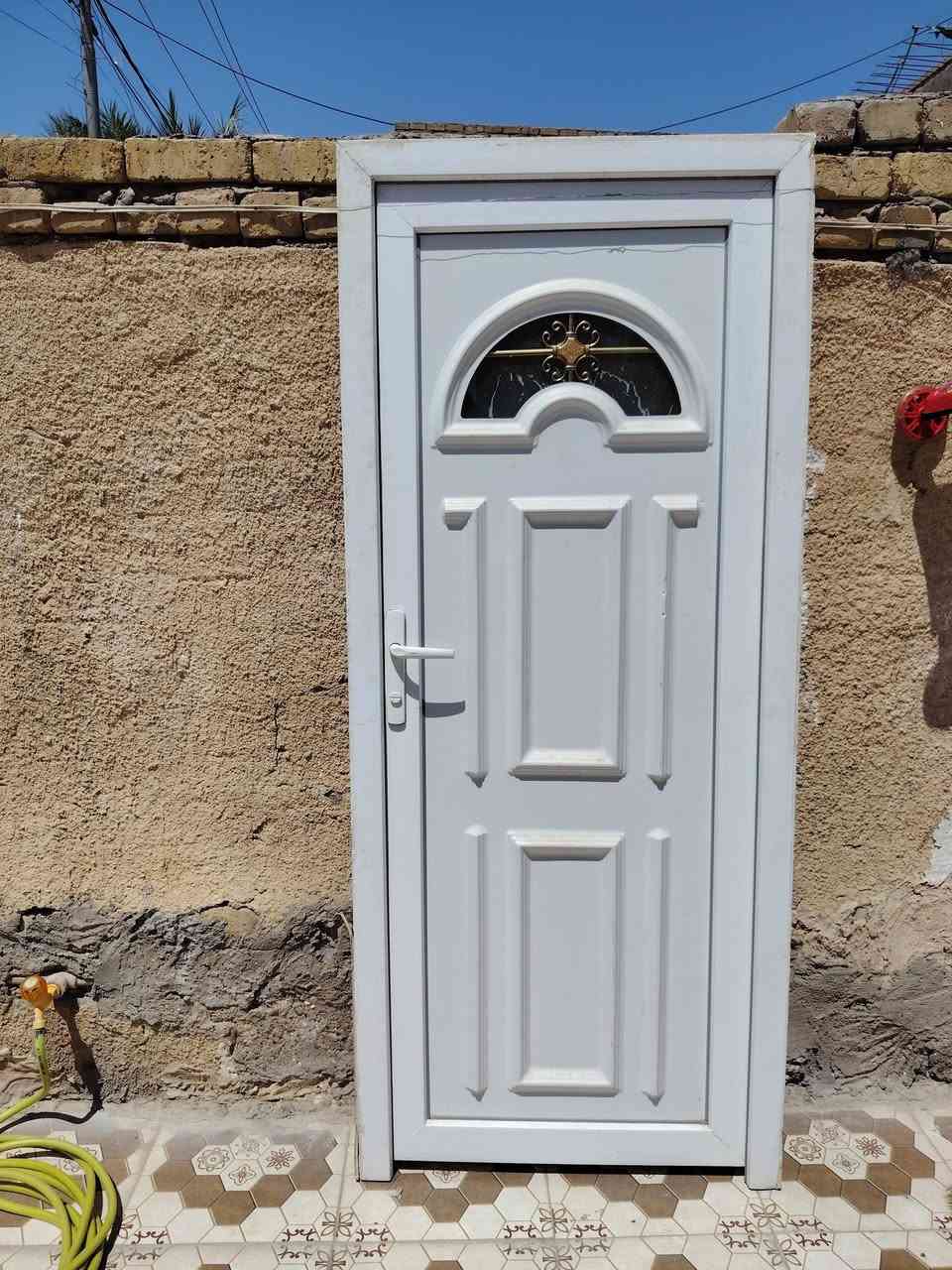 عندي بيبان خشب للبيع عدد2وبيبان بيبي سي تركي عدد2 الشراي هذا رقمي ***********
