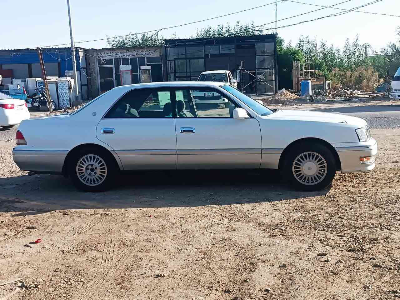 السلام عليكم راس الثور للبيع كفاله رقم كركوك قرص باقي بس الرقم مديل ٢٠٠٠محرك vvt السعر ٧٥ وبيها مجال مكان نجف***********
