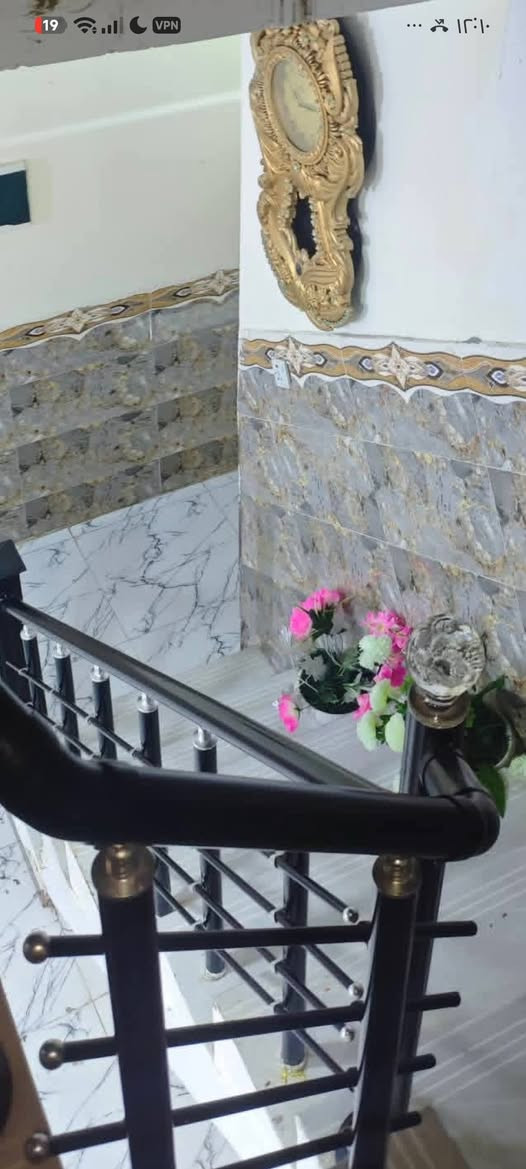 سلام عليكم بيت قاطين للبيع.خلف ابو حيدر الساعدي شوارع تبليط كامل خدمات.  لبيت بناء جديد طابق اول طابوق هوه وثاثه كامل
 سعر82 سعره مناسب
***********بس وتساب
