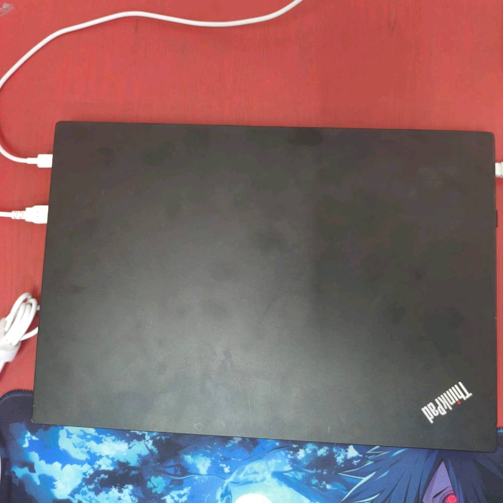 💻لابتوب للبيع Lenovo ThinkPad E590 بحالة ممتازة

اللابتوب نظيف جدًا والاستعمال خفيف، ما بيه أي تصليح أو تبديل قطع، الشاشة سليمة 100% بدون Dead Pixels، والمفاصل قوية وثابتة.


المواصفات: 🔹 Intel Core i5-8265U (4 Cores / 8 Threads) 🔹 RAM 8GB 🔹 Intel UHD Graphics 620 🔹 تخزين 236GB 🔹 Windows 11 Pro أصلي 🔹 بطارية حالتها ممتازة وتشتغل بكفاءة.

ملاحظة: الشاحن الأصلي مو موجود، لكن اللابتوب يشحن بأي شاحن USB-C يدعم الشحن، حتى مثل شواحن بعض أجهزة الأندرويد

🎁 هدية مجانية: ماوس واير اوتو كلك+ ماوس باد 40×35 مع اللابتوب.🎁

اللابتوب جاهز للاستعمال مباشرة، ومناسب للدراسة، الشغل، البرمجة، التصفح، والالعاب الخفيفة

السعر: (290,000) الشراي هلا بيه

رقم الواتساب: ***********