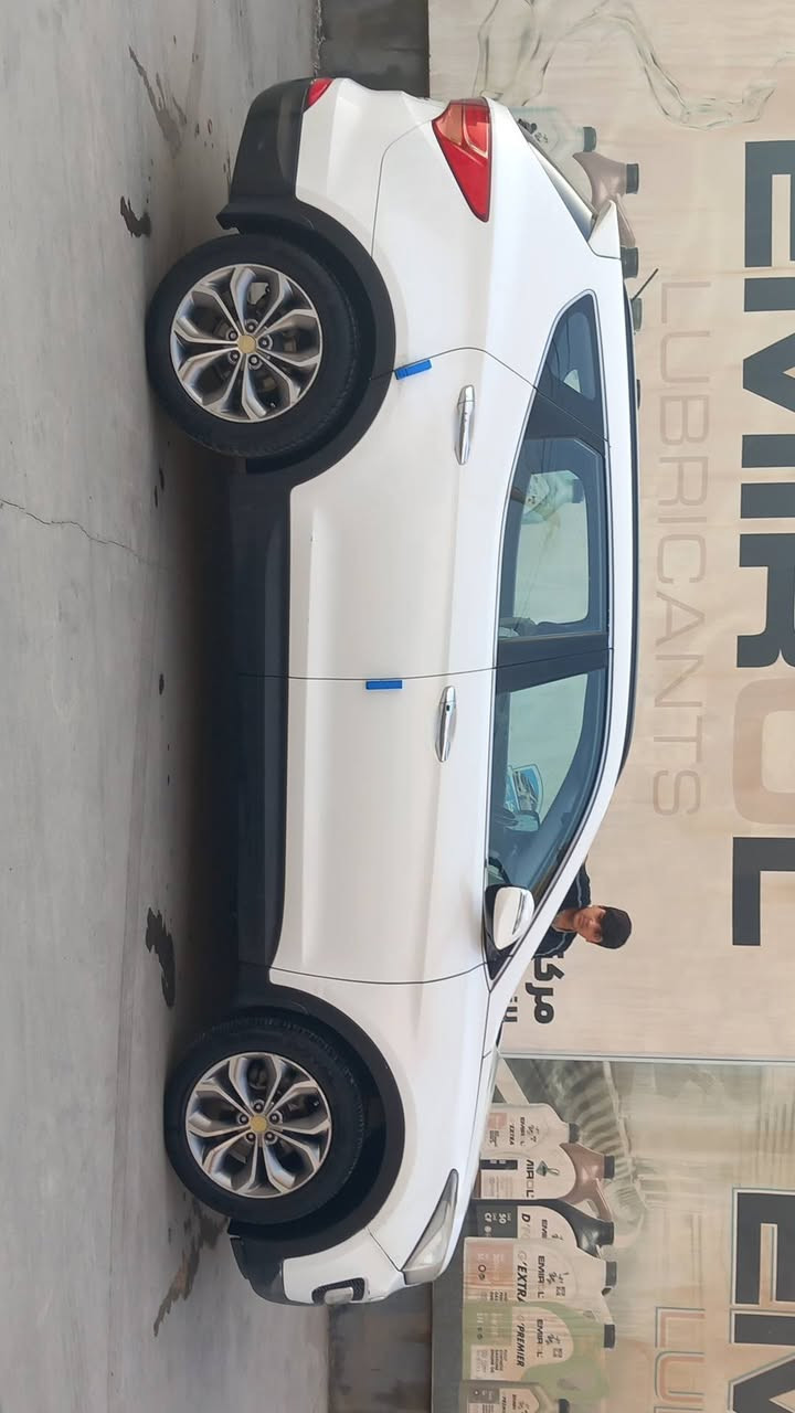 سنتافي للبيع
موديل ٢٠١٤ خليجي 
سياره فول مواصفات للأخير 
بصمه +بنروما 
كشنات جلد + كهرباء 
لد امامي خلفي 
سايد بريك بصمه 
مكينه 6سلندر 
7 راكب
3 قطع تبريد 
السياره بإسمنه شخصيا 
اخوان السياره بيه جاملغ وبنيد صبغ اثره طخه بسيطه بدون اي دواخل لغد شاصي مكفول 
باقي السياره حلوه 
ماشيه ١٩٠ كيلو متر 
رقم بغداد 
اخوان سعره ١٤٥ بيه مجال حك الجيه 
مكانه بغداد قرب مجمع بسمايه 
***********
***********
