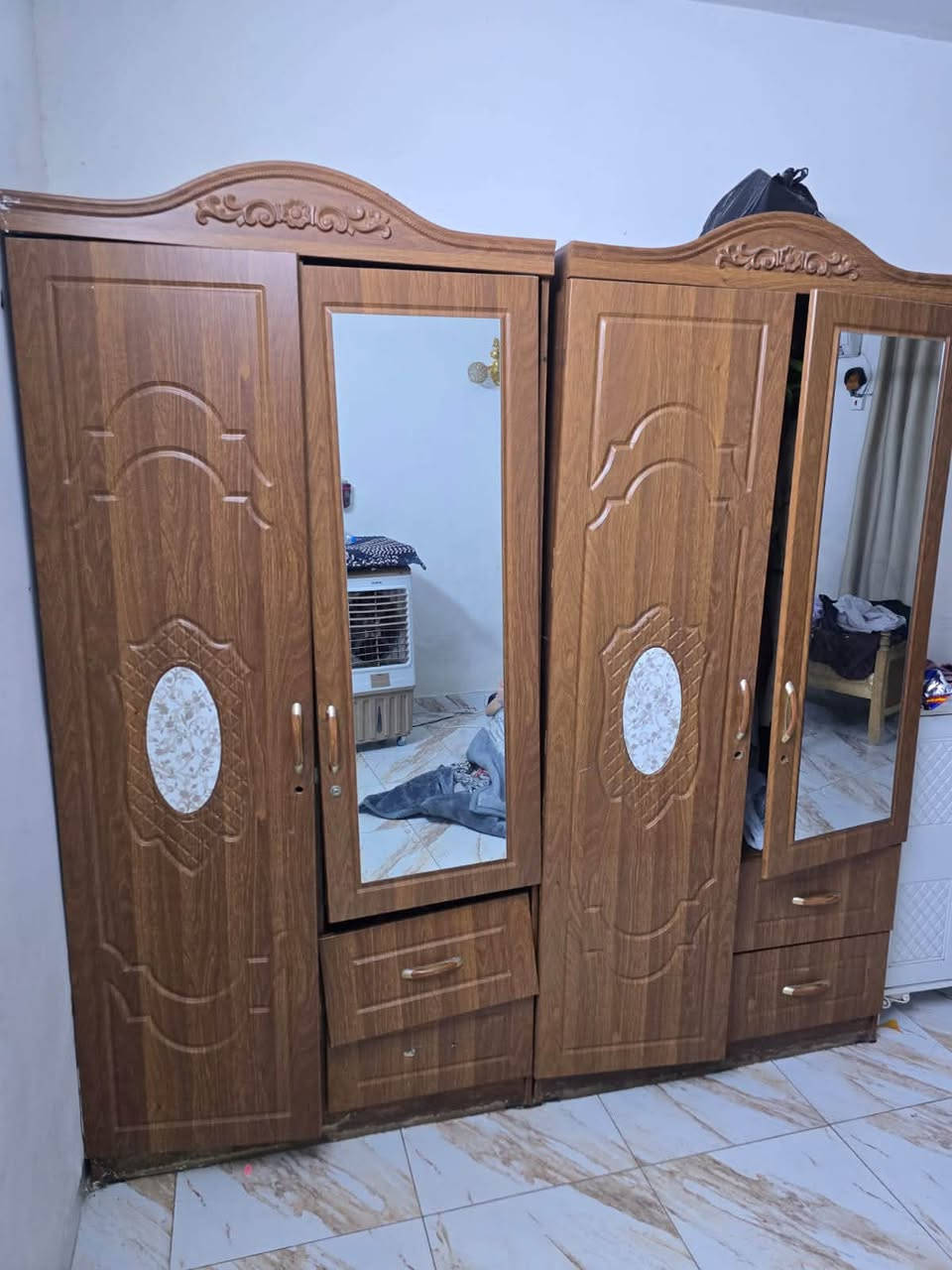 مجموعة غراض بيت تصفية بسعر مناسب
العنوان بغداد البلديات 
*********** متواجد واتساب
