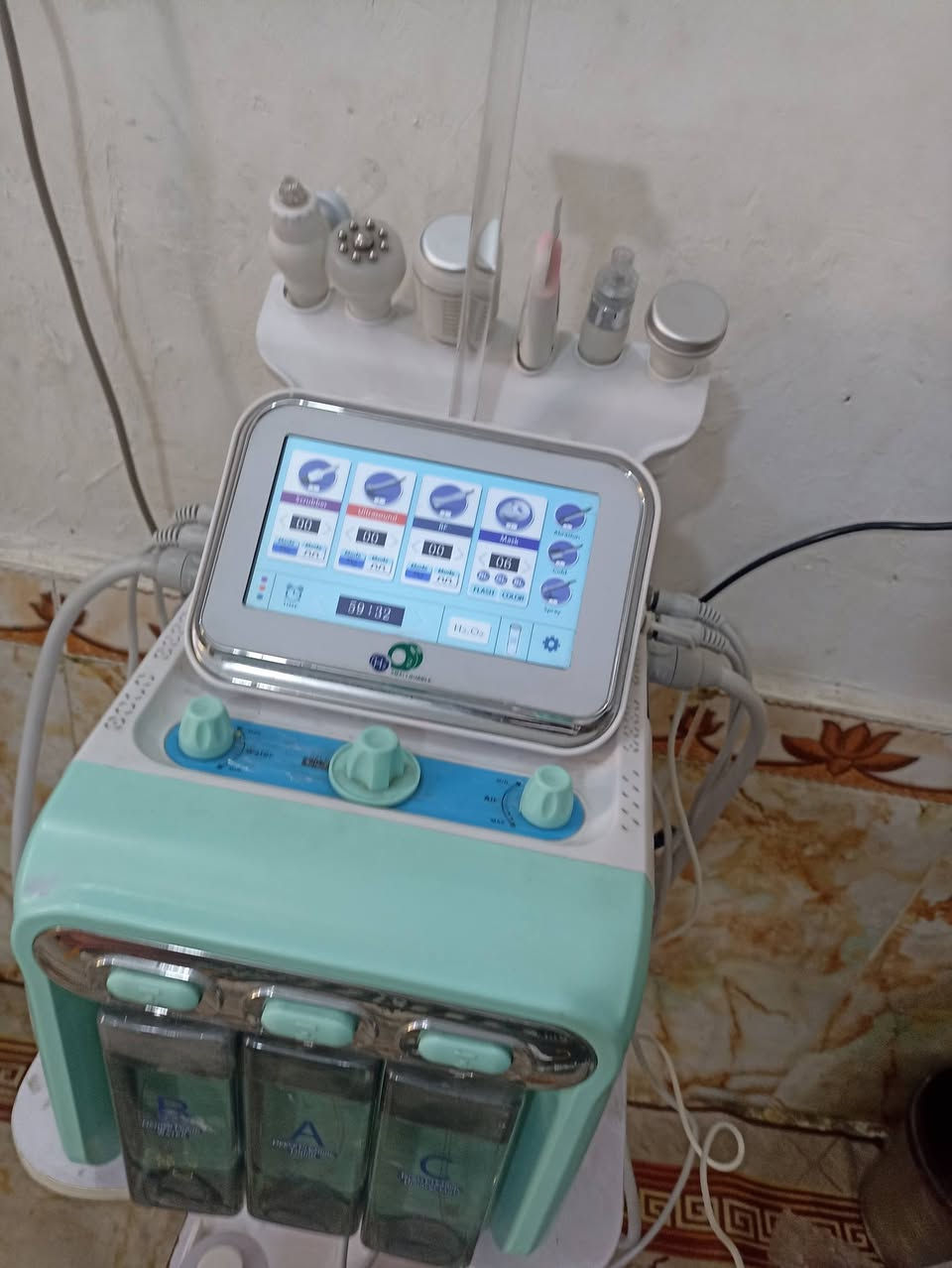 الناصريه المركز • جهاز تنظيف بشرة • مستخدم قليل