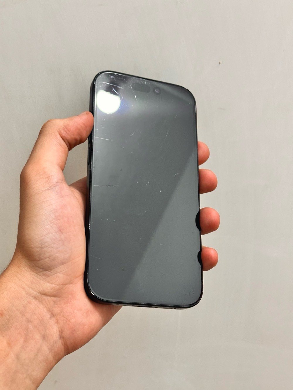 Iphone 15 
128 ذاكرة
87 بطارية
80 نضافة

- شرق اوسط وتر بروف مامفتوح
- بدون ملحقات

جهاز مراوس (ايباد او ايفون حتلو اعله ومصلح)
مكان بغداد الدورة او الجادرية
هاتف /***********