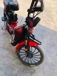 دراجة شحن • بطاريات جديدة • شهربان المطار