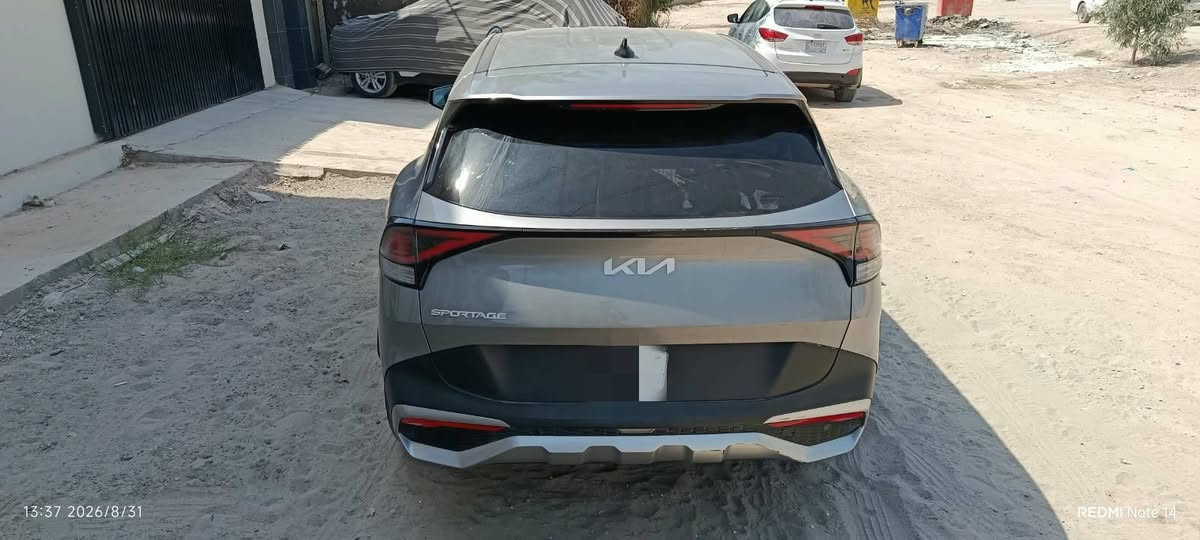 السلام عليكم للبيع فقط 
#سبورتج_2023 Lx امريكي الشاصي الكبير 
ضررها نصف الجاملغ الامامي الأيسر وشوية من حافة البنيد صبغ 
و بارد اربع اصابع يم قبق البنزين 
جميع الايرباكات سليمة على وضع الشركة فقط ايرباك الدرگة
رقم مؤقت تترقم بغداد وجميع المحافظات 
(ثلاث أنظمة قيادة + اوتو هولد + نظام منحدرات + رادار وحساسات وكامرة + مانع اصطدام + سايد بريك كهربائي + قيادة ذاتية ومثبت سرعة) 
السيارة ماشية 26 الف جديدة كلش على وضع الشركة 
السعر 164 وبيها مجال للشراي 
العنوان النجف 
***********
