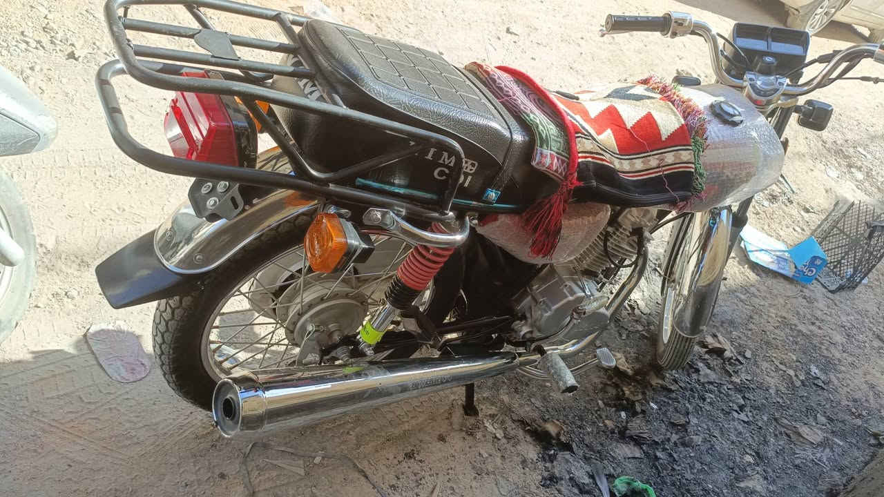 السلام عليكم دراجه اربع كير للبيع كلشي شغال كفاله المحرك ما مفتوح مديل 25 للبيع كربلاء حي العباس السعر 750وبيه مجال للاستفسار ***********

