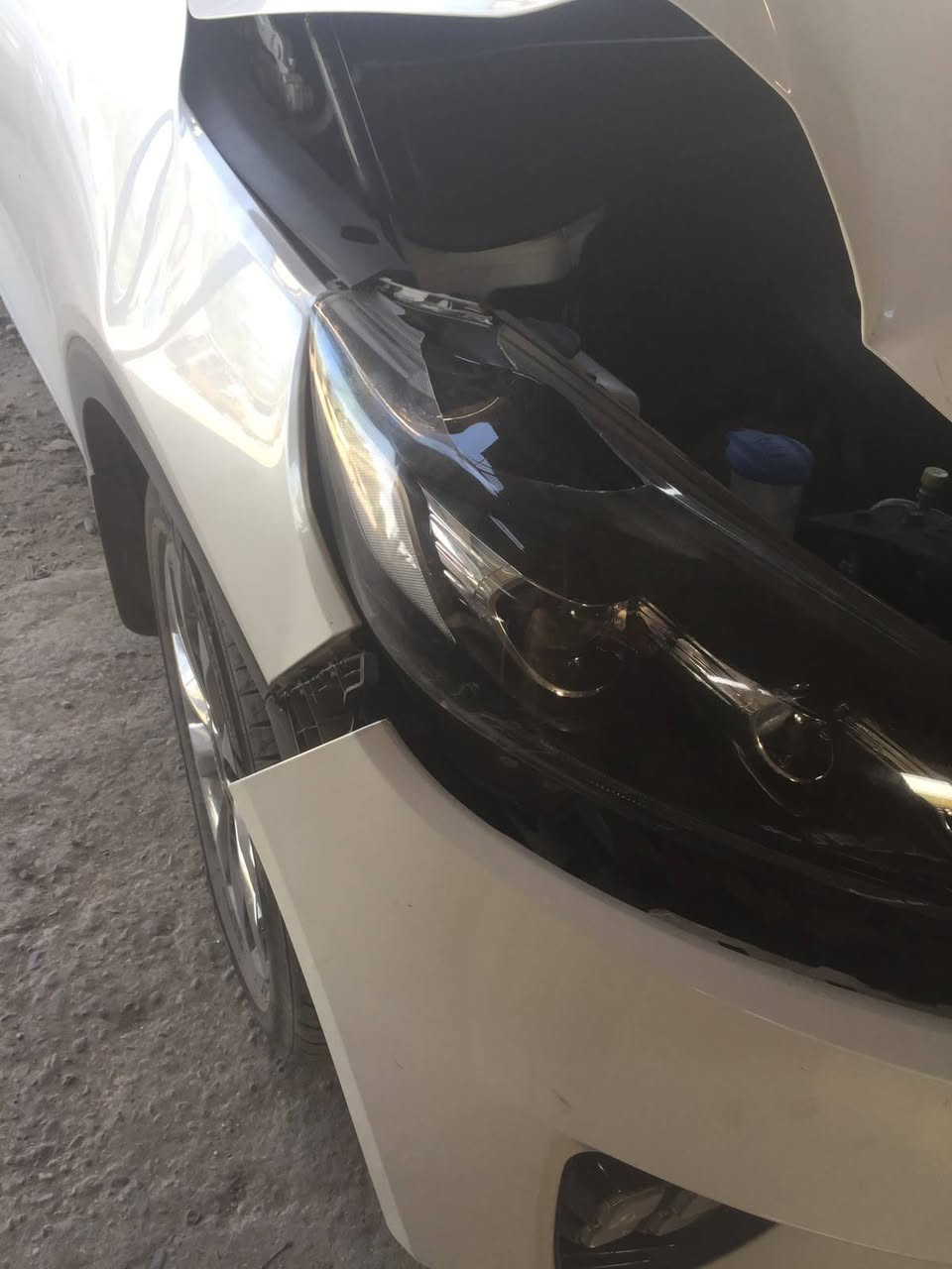 بسم الله الرحمن الرحيم
🌟 زبائننا الكرام، نضع بين أيديكم جزءاً من أعمالنا المميزة.

🚗 تم التعديل على البارد سيارة كيا سورنتو 2020 مع تبديل بنيد نفس اللون 

✔️ سمكرة احترافية
✔️ صبغ فرن بجودة عالية
✔️ تشطيب دقيق واهتمام بأدق التفاصيل

📍 سمكرة الأخلاص 
العنوان: بغداد – الغزالية – قرب الصناعية الغزالية.

📞 أهلاً وسهلاً بكم، وثقتكم هي مصدر فخرنا، ونسعى دائماً لتقديم أفضل خدمة بأعلى جودة 
ه‍ ***********
