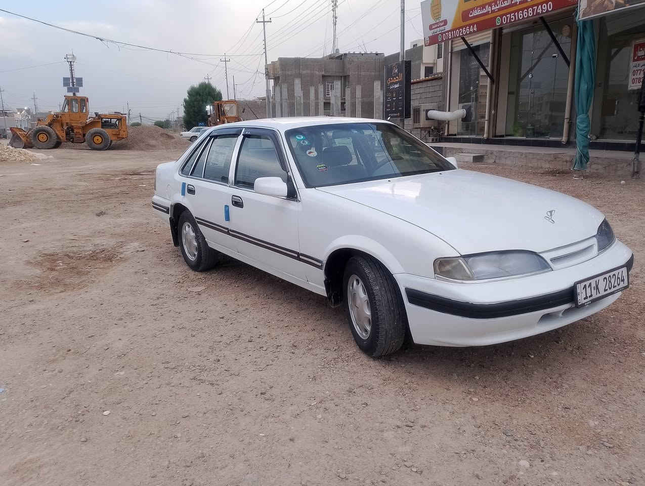 السلام عليكم دايو برنس للبيع
موديل 94بغداد رقم دولي سنويه لغايه 28
كير ومحرك خير من الله ترايك للبصره 
تخم تاير كاعيه جلد كهربائات كله شغاله 
اكسل شديت مال كصه باتري جديد 
صدر امامي خلفي جديد سياره مصبوغه حزام جماليه 
مكفوله من ضربه وتبديل  مكاني الانبار الفلوجه 
السعر 39 وبيه مجال للاستفسار ع ارقام ( ***********_9647891358181) ابو انس
