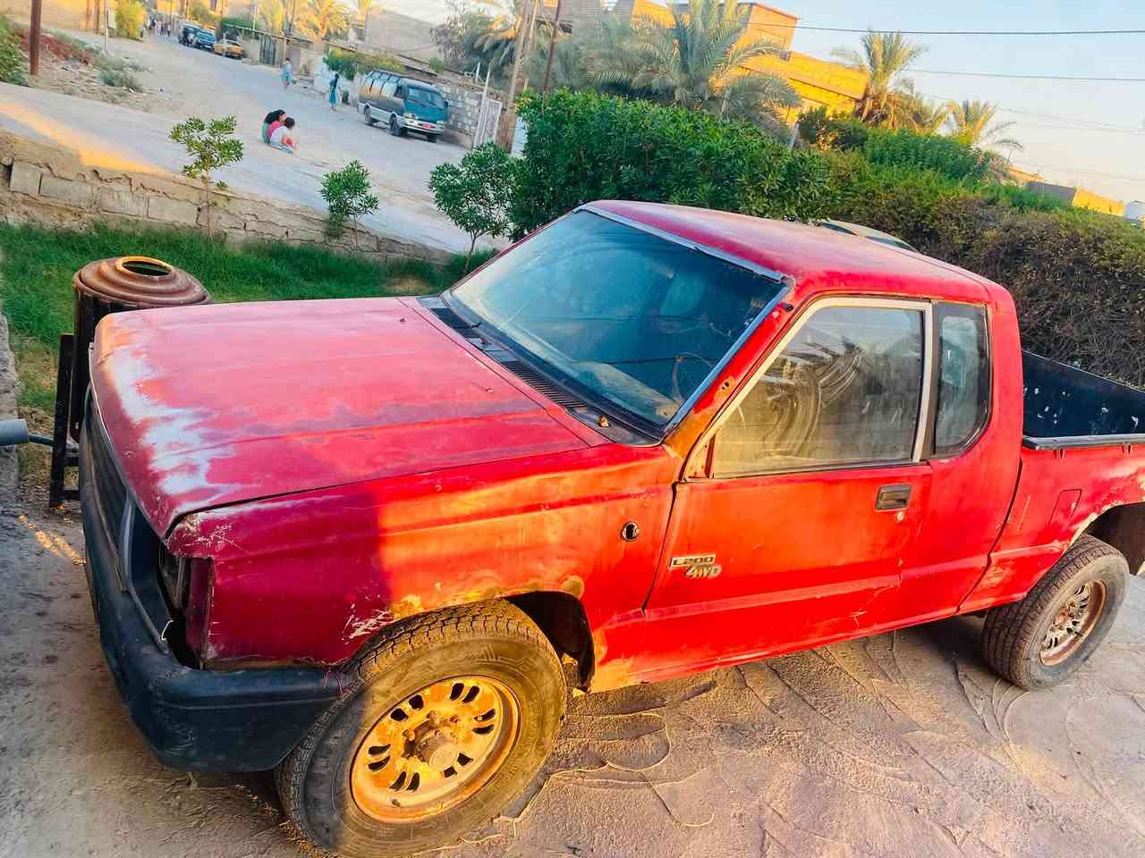 بيكم متسيوبيشي l200
دفع رباعي 
موديل 1993
مكينه ستاركس كاز وبيهه حصه كاز
السياره باسمي كامله مكان بغداد
***********
