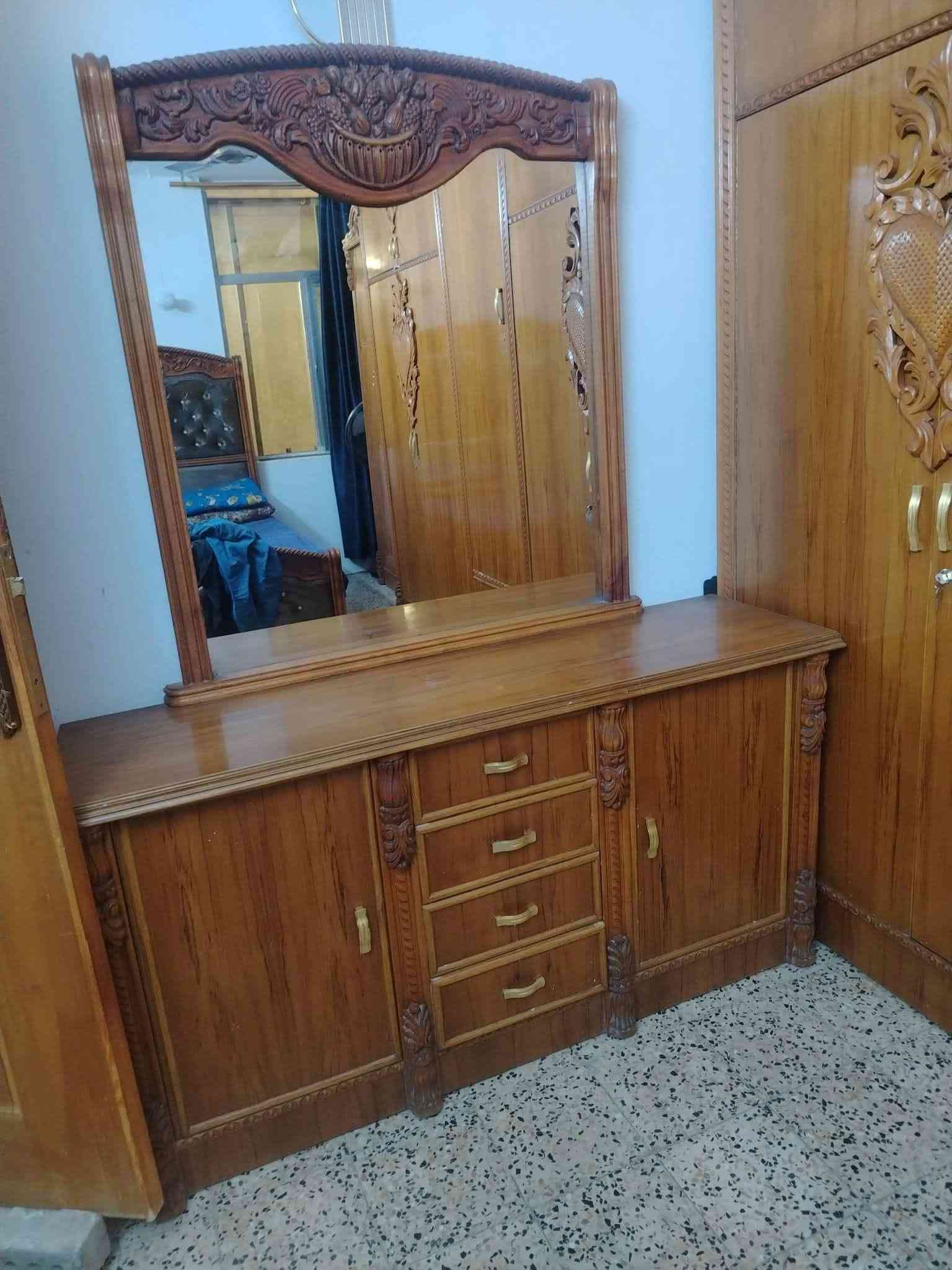 السلام عليكم
غرفة نوم صاج داخل وخارج تكمة
وكاونتر للأستفسار رقمي ***********

