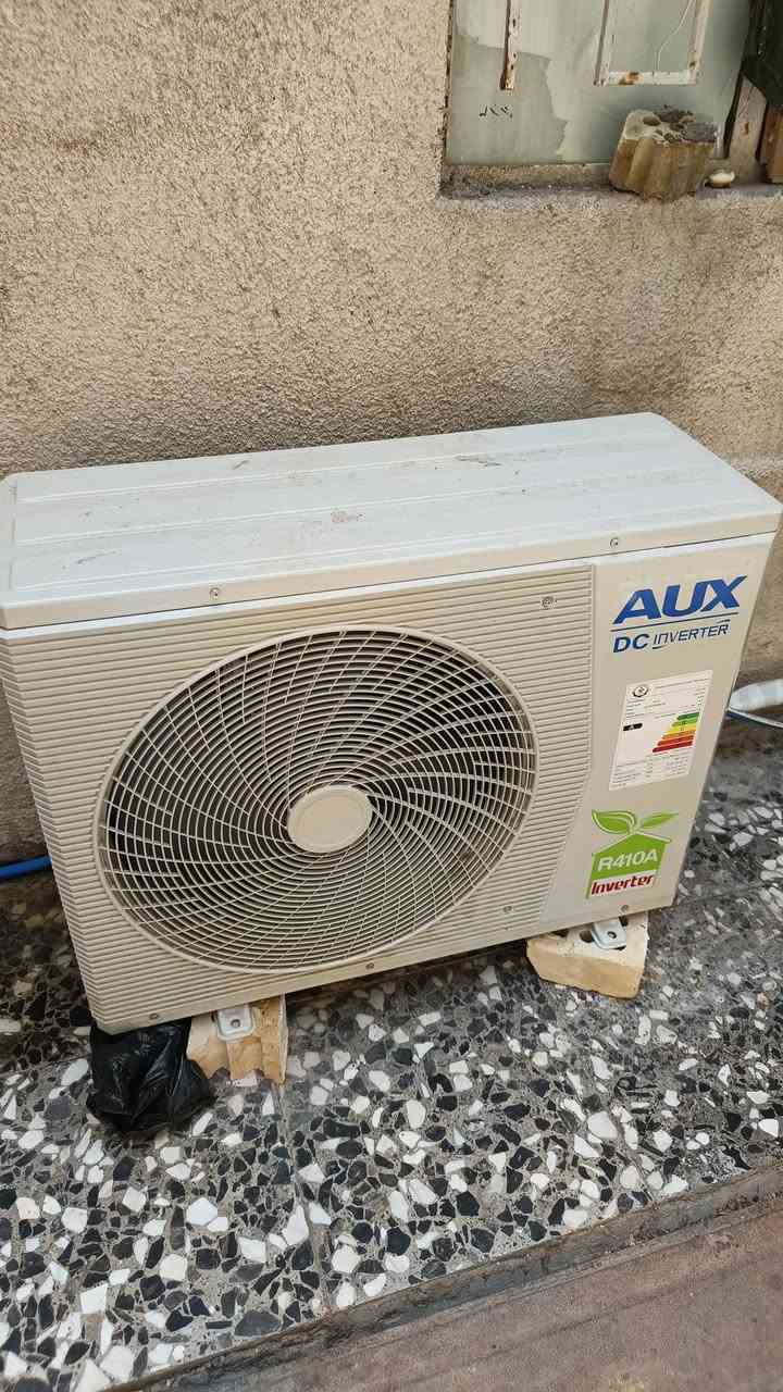 سبلت Aux انفينتر مستعمل شهر واحد فقط
السعر 700 
للتواصل على الرقم ***********
