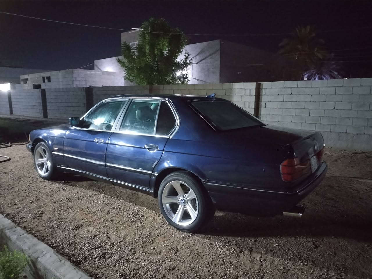 السلام عليكم ورحمة الله وبركاته
بي ام دبليو  735    BMW
للبيع او مراوس حسب القناعه
موديل 91
رقم انبار الماني
مكاني الرمادي
محرك مفتوح 6 سلندر
كير ومحرك خير من الله
السعر 47 بيها مجال
للاستفسار الاتصال
 على الرقم ***********

