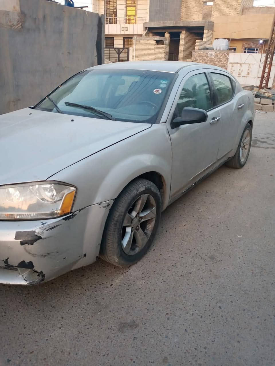 سلام عليكم اخوان
سياره (دوج ادفنچر ) رقم شمالي سنويه وهزه جديد موديل 2008
السياره (عليها منضومه بانزين جديده) جاهزه من كهربائيات ومحرك وكير كفاله ماكو شي ما يشتغل كله شغال دواخل السياره نضيفه جدا 
السياره مصبوغه حزام بدون اي ضربه السياره تريد ترتيب بس الدعاميات 
مكان السياره بغداد اليوسفيه 
سعرها (60 )وبيها مجال للطيبين

***********
