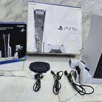 PS5 ياباني • نظيف • ستاند DOBE