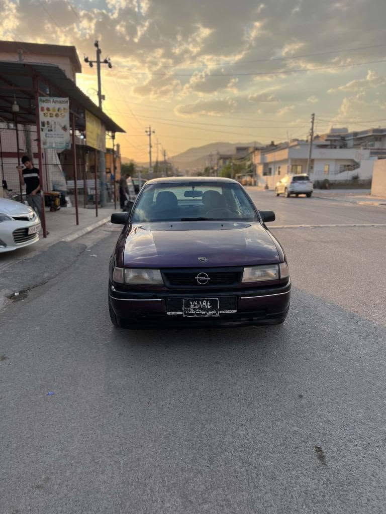 بە ناوی خوای گەورە  ئۆپل مۆدیل 1990 ئارم ئلاستیک سلیمانی مەکینە 18 بەشەرتی ئارمو ئەوەلیاد وتو خرامە کامە کورەکراوە لەسەر ساغ گیر مەکینە بەشەرت زۆر جوان ماوەتەوە  سحری گونجاوە  ناونیشان ڕانیە  ژمارەی خاوەنەکی ـ*********** رانية, السليمانية

