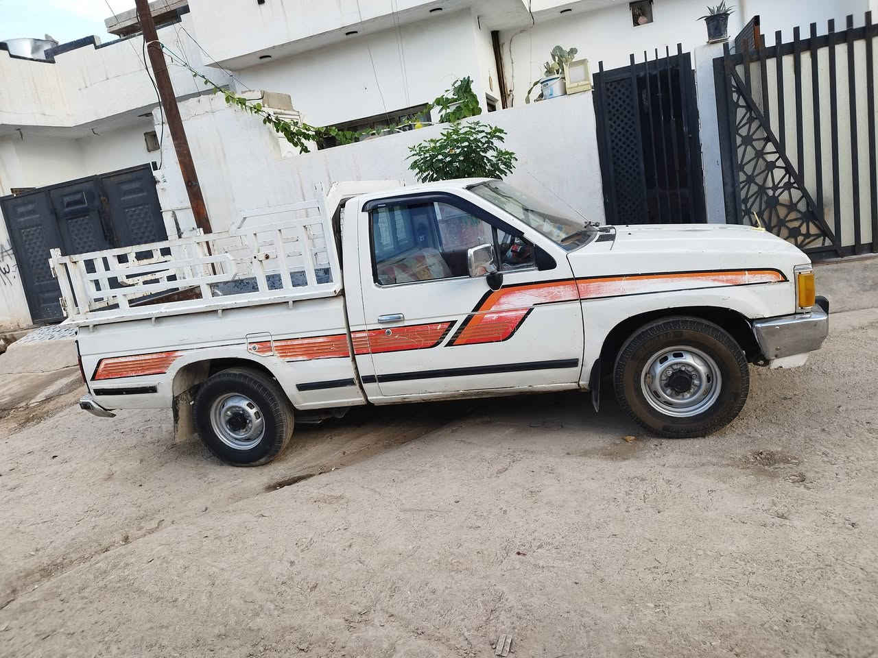 بيكم نيسان رقم كركوك شرط التحويل بطاقة بنزين بي سياره بدون صبغ مابي طخه كيرمحرك بشرط محرك اثري واي جديد تخم تايرات نضيف كهربائيات كله شغاله سياره جاهزه ماتصرف عليه دينار 
--#سعره37---***********
