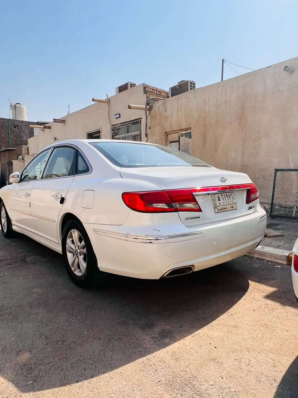 السلام عليكم ازيرة خليجي موديل 11 رياضي سعره 98 وبيه مجال بسيط للشراي التفاصيل اتصال *********** علمن السيارة مكانه بغداد
