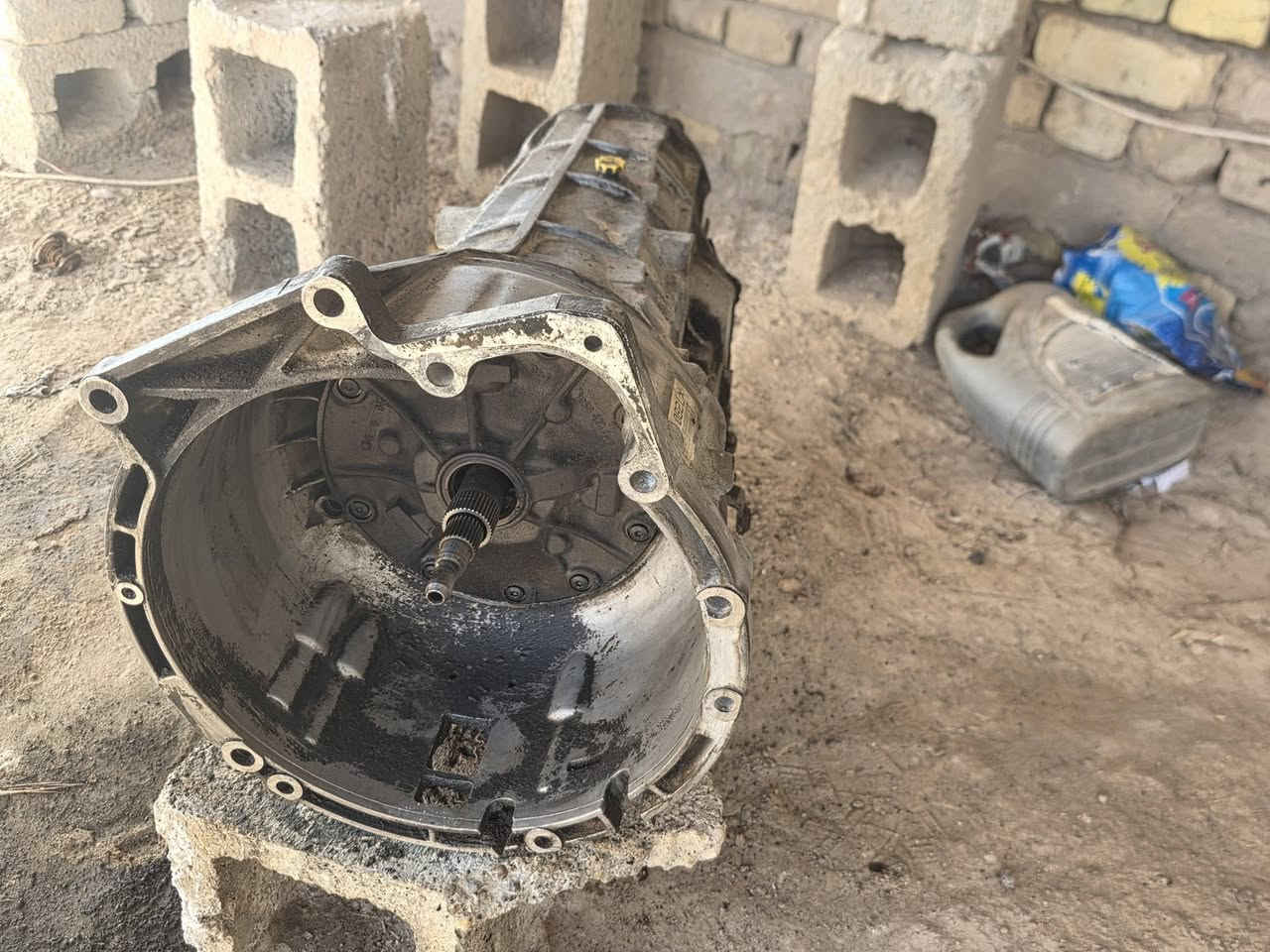 السلام عليكم 
كير الماني مسكر عدل ٥٢٥ هو والتورباين بيه طبة بالثالث ابيع على وضعه الي يريده يخلي السعر ونتفاهم خاص
