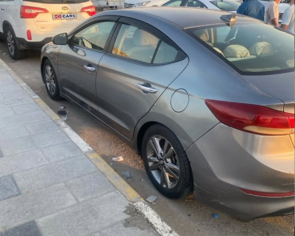 النترا موديل 2018 وارد امريكي حرة باسمي رقم ذي قار انكليزي حادثها بنيد ضربه خفيفه..السعر 115$ وبيها مجال للاستفسار التواصل على الرقم ***********

