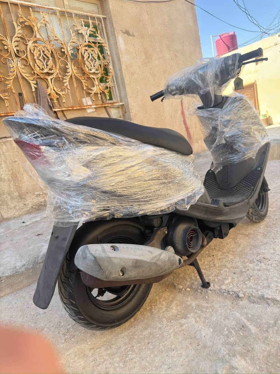السلام عليكم الكفر تجاري البلدي اسود موجود ختم واحد ويه المحرك كفاله عامه بيه شويه تزويد على كزوز او دبل قبق فلاوين قبق عنبر اصبع الدرجه كفاله عامه ما نقصه أي شي يمته ما تريد دك سلف او روح 
العنوان ابو الخصيب محيله 
السعر مليون او بيه مجال
الرقم ***********
