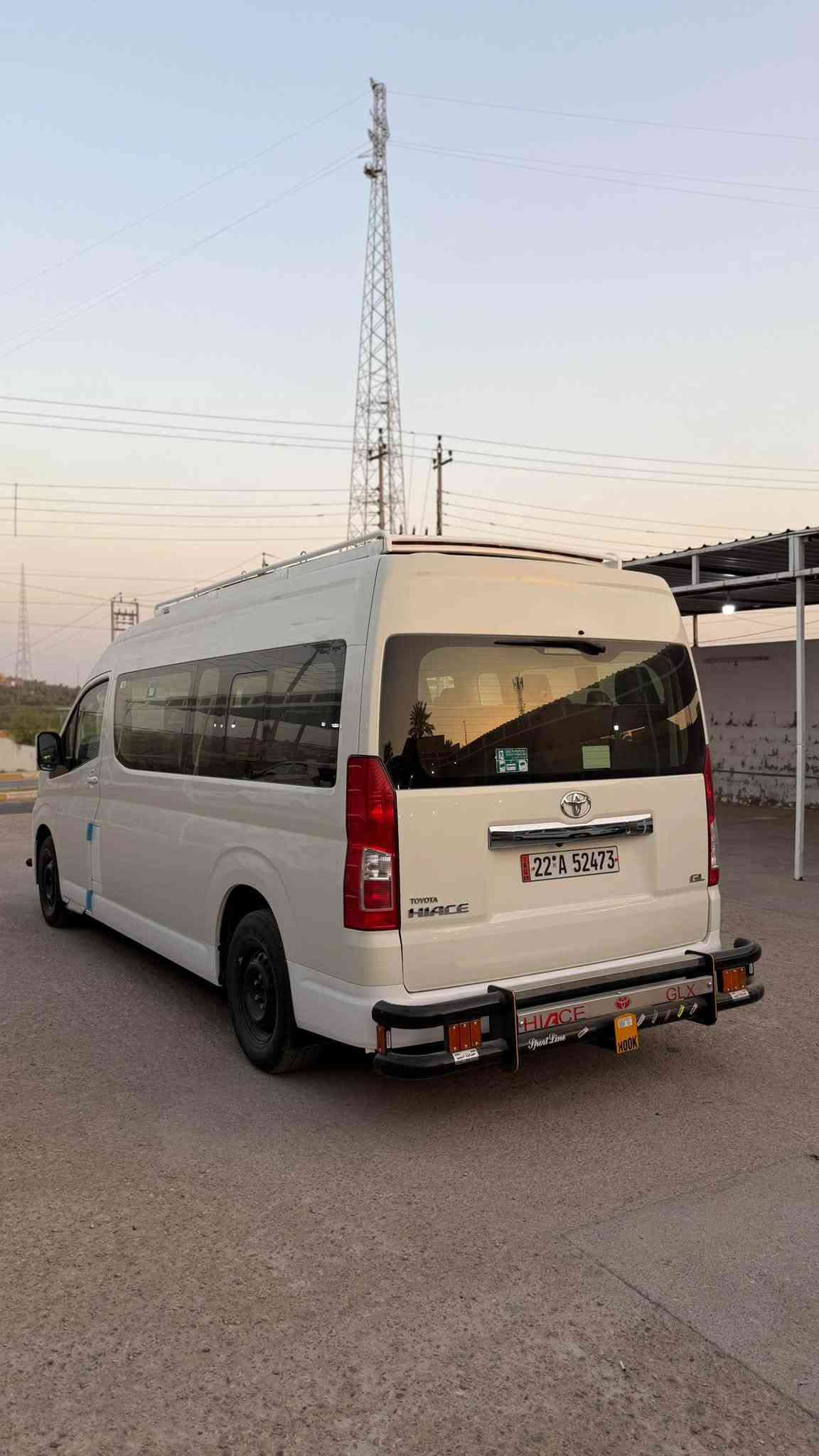 السلام عليكم 
تيوتا هايس
موديل 2025
ماشيه 2000km
بعده زيرو 
كير اوتماتيك
باب ركاب كهرباء
تحكمات ستيرن
كامره خلفيه
مدوشمه كامله
رقم اربيل 
مكان سياره الانبار حديثة
سعر 450 ورقه وبيه مجال
***********
