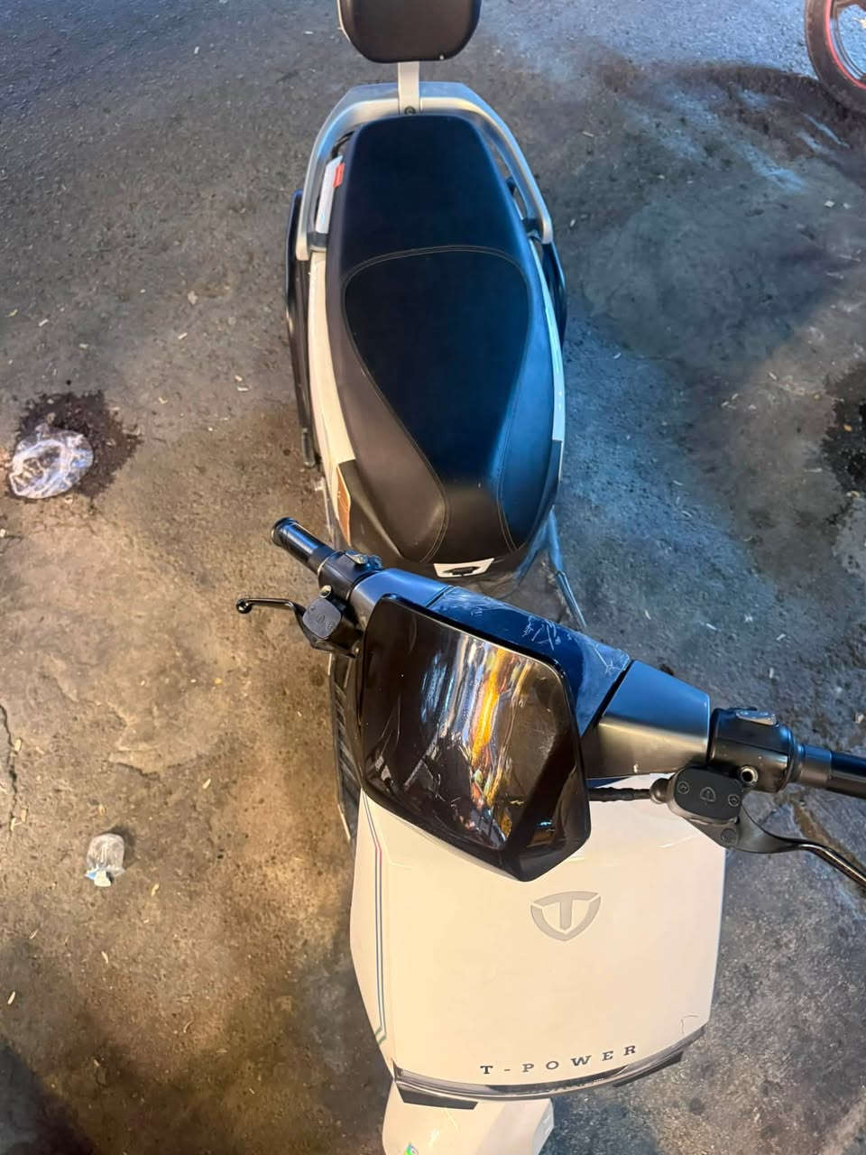 دراجه شحن سرعه ٨٠ للبيع موديل ٢٥ الدراجه جديده كلش السعر مليون وبيه مجال الاتصال ‭***********‬
