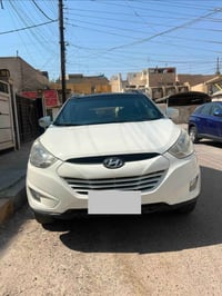 توسان خليجي 2010 للبيع  محرك كير كفالة  مكينة 2400  ماشية 93 الف كيلو ...