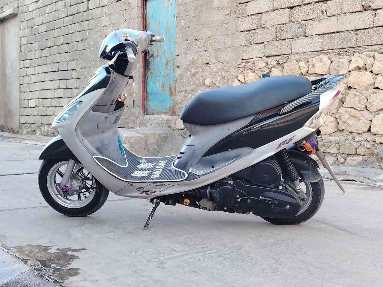 ماكس منغولي للبيع مكينه ما مفتوحه ايي استفسار اتصال ع هاي رقم ***********
