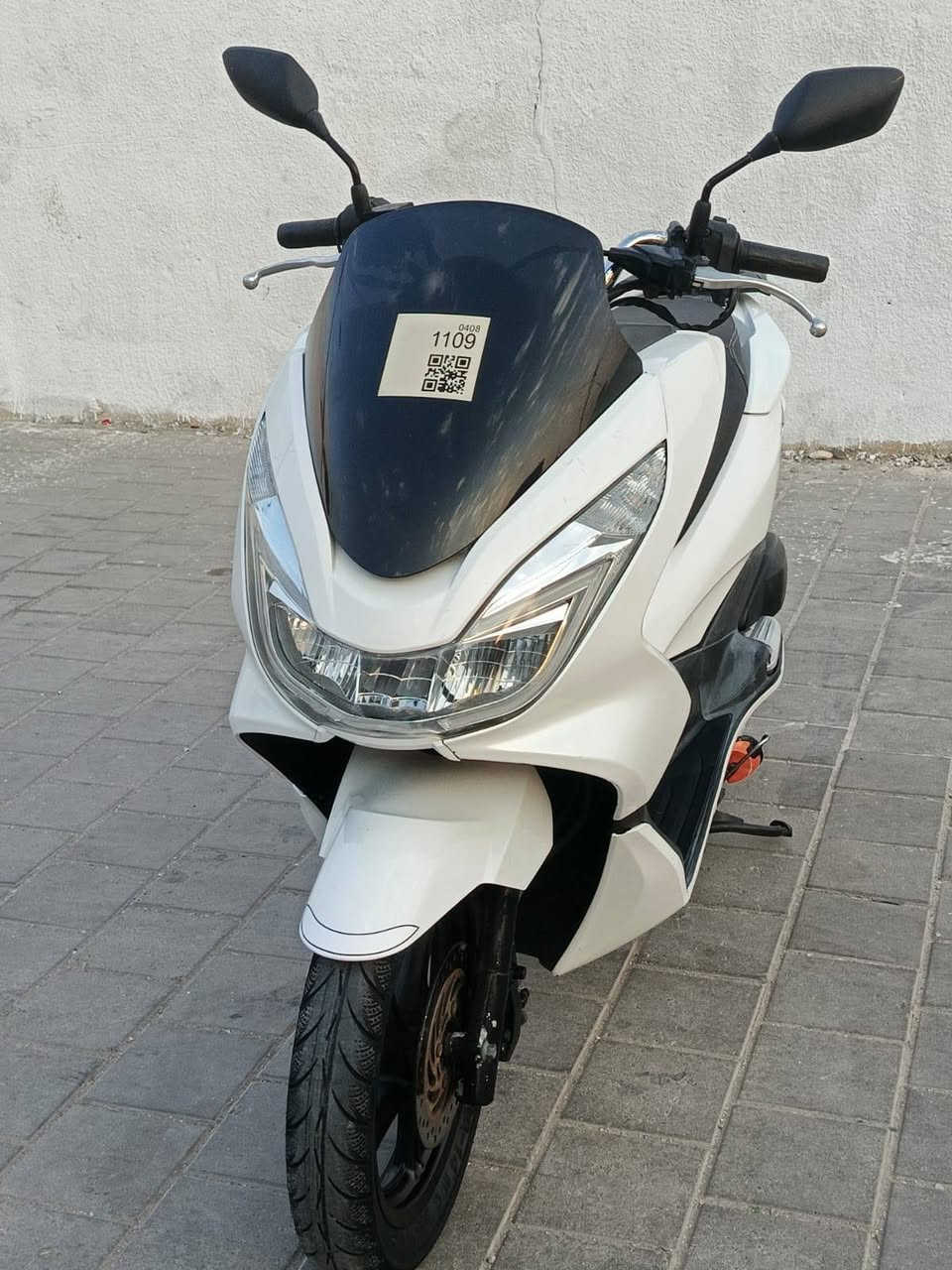 سلام عليكم بي سي اكس جيل ثاني
وارد كوري مكفوله كفاله عامه 
لون أبيض صدفي سبايدر إلا صلي
حساس زدحام ستان كهربائي 
أضافه انبيتري دمام بلجنطه 
سكن بغداد حي النصر  ***********
