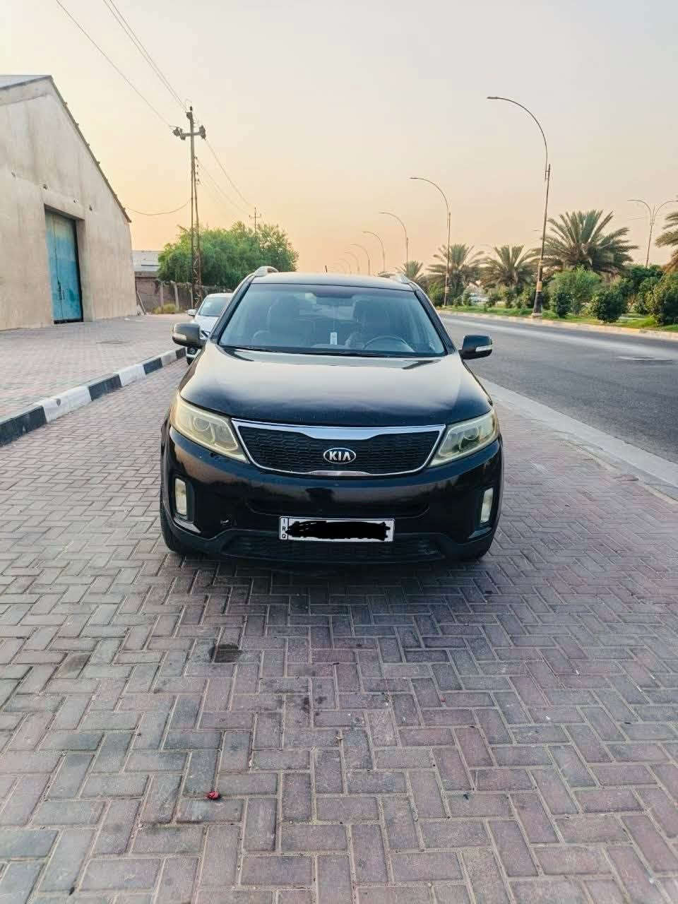 السلام عليكم  كيا سورنتو  ٢٠١٥ وارد أمريكي مكينه ٦ سلندر حادث كلش خفيف حافة البنيد  فقط سونار موجود  السياره ليبل واحد  جاهزه من كلشي مكينه كير حداديه تبريد ثلج  السياره 
1-بصمه 
2-كشنات جلد 
3-كشن ذاكره  تدفئة بالكشنات 
4-مري شفط مري قلاب وي البك 
5-بردات بلادي  
6-فور ويل السياره مواصفات EX معروفه  السياره جديده رقم كربلاء باسمي هزه جديده وسنويه ٢٠٣٠ 
السعر ١٤٠ وبيه مجال للشراي المكان كربلاء للاستفسار 
***********

***********

