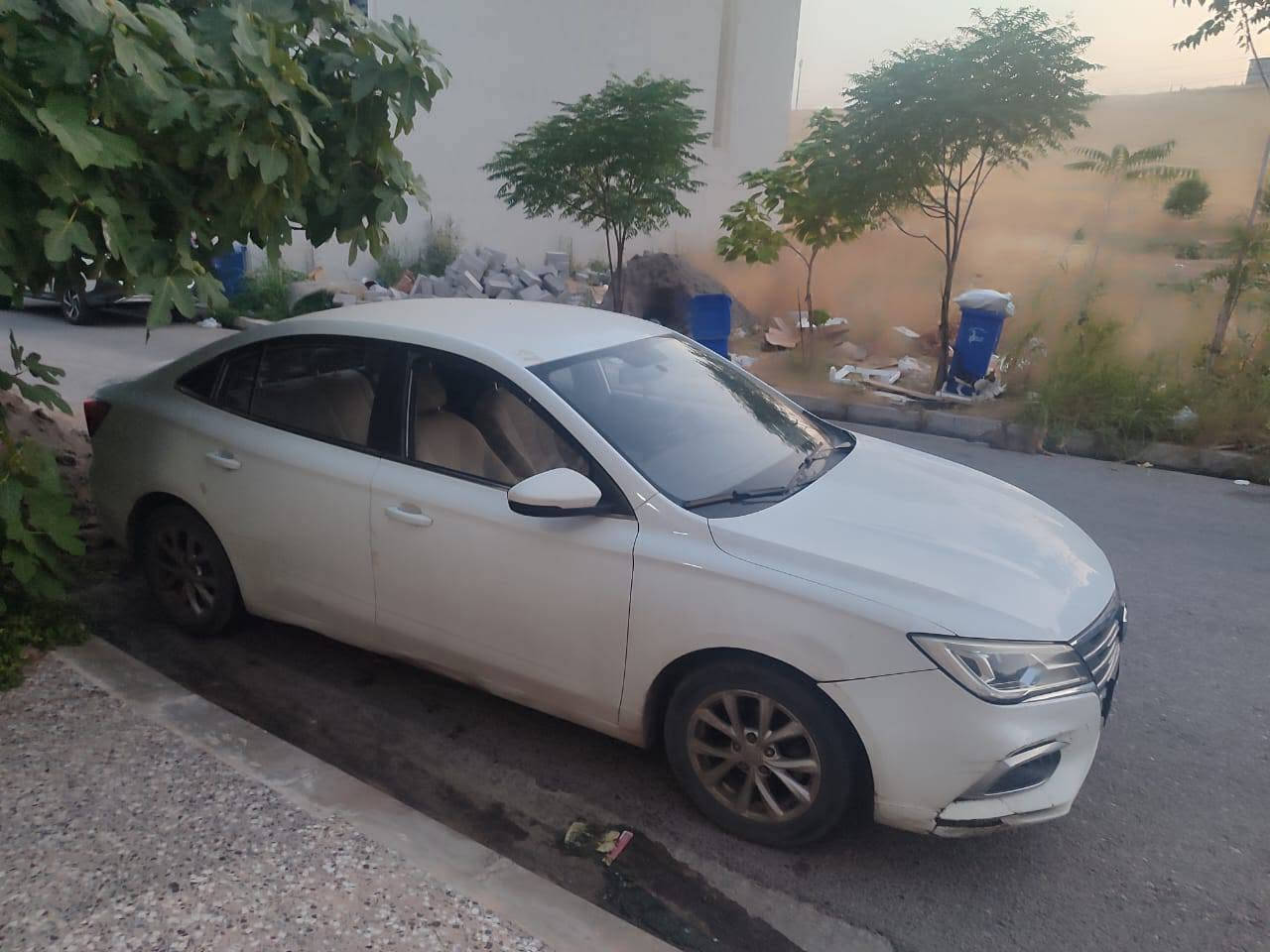 🚗 بۆ فروشێ: ئێن جى (MG 5) مودێل 2021 🚗
تایبەتمەندی و زانیاری:
مودێل: 2021
کیلۆمەتر: 190 هەزار کـم چۆیى
بۆیاخ و بێدان: بێ بۆیاخ و بێ جاملغ (مەکفول ژ پشت و پال و بێ پشتکەفتن)
گێر و مەکینە: ب شەرتا فەحصێ (پاقژ و بێ کێشە)
مواسیفات: بەسما، شاشە، تەحکەم سوکان، و هەمی مواسیفاتێن دی یێن نیاسیاى
جهـ: دهۆک
💵 بیعەر (بها): 92 وەرەقە (9,200 دۆلار)
📌 تێبینی: غەرامەیا 3 وەرەقان ل سەرە، دێ ژ بهایێ ترۆمبێلێ هێتە خارێ بۆ کڕیاری.
📞 بۆ پەیوەندیکرنێ و زانیاریان: ***********

​🚗 للبيع: ام جي (MG 5) موديل 2021 🚗
​المواصفات والتفاصيل:
​الموديل: 2021
​المسافة المقطوعة: 190 ألف كم
​الحالة: مكفولة من الصبغ والدعم (بدون صبغ / بدون حادث)
​المحرك والجير: بشرط الفحص (جير ومكينة ممتازة)
​المواصفات الداخلية: بصمة تشغيل، شاشة داخلية، تحكم مقود، وباقي المواصفات المعروفة
​الموقع: دهوك
​💵 السعر: 92 ورقة (9,200 دولار)
📌 ملاحظة: يوجد على السيارة غرامة بقيمة (3 ورقة)، وسوف يتم خصمها وتنزيلها من سعر السيارة النهائي للشتري.
​📞 للتواصل والاستفسار: *********** دهوك, العراق
