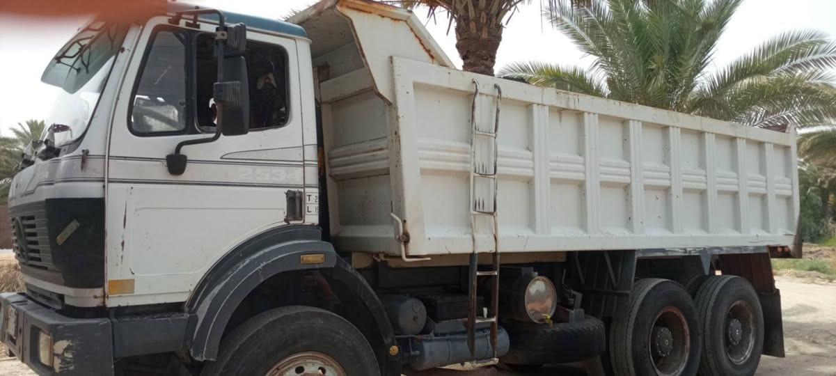 السلام عليكم البي موديل ١٩٩٣ مكينه ١٣٠ كير فافون مجموعه نص رباط عدل السياره اثنه بلادي جاهزه للعمل ***********
***********
