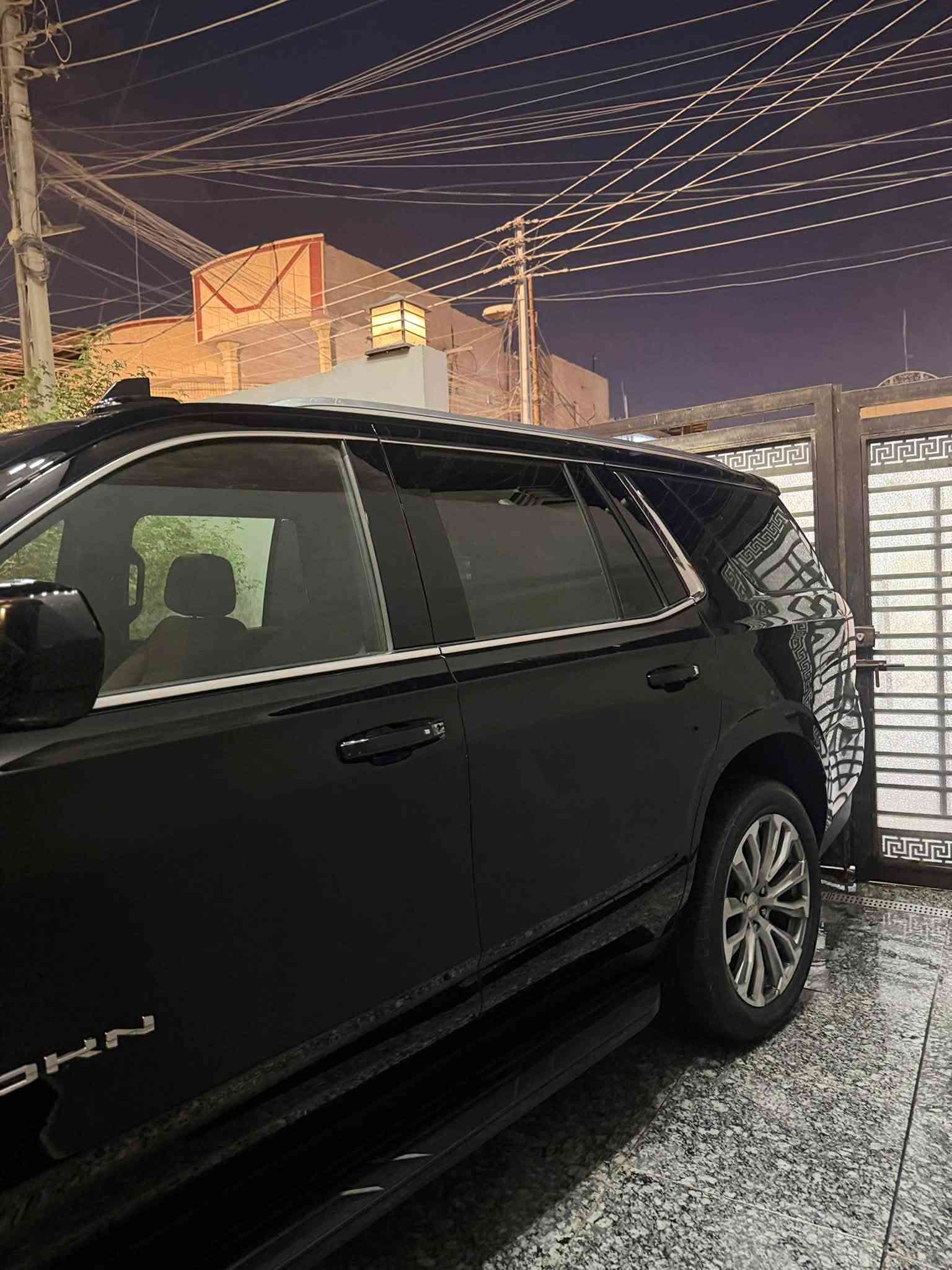السلام عليكم للبيع او مراوس
يوكن مديل 2024 ضمان المنصور
مواصفات SLE
مكفوله كفاله عامه مغلفه ppf من هيه زيرو
ماشيه 65 الف 
السياره عليها ويل دنلي من الوكاله وتخم تاير زيرو بس سعر الويل 20 ورقه
وعليها شباك دنلي
السياره فول 
عينه ليزريه
شاشه جبيره
باب خلفي كهرباء
ثلاجه
كشنين كهرباء
رقم بصره ب اسمي تحويل ثاني يوم
مكان السياره بصره ابي الخصيب 
استفسار اكثر و السعر خاص او اتصال
***********/وتساب فقط
***********/اتصال فقط

نص مكتوب في الصور:
- AL-KUNOOZE UNIVERSITY COLLEGE Basrah, Iraq