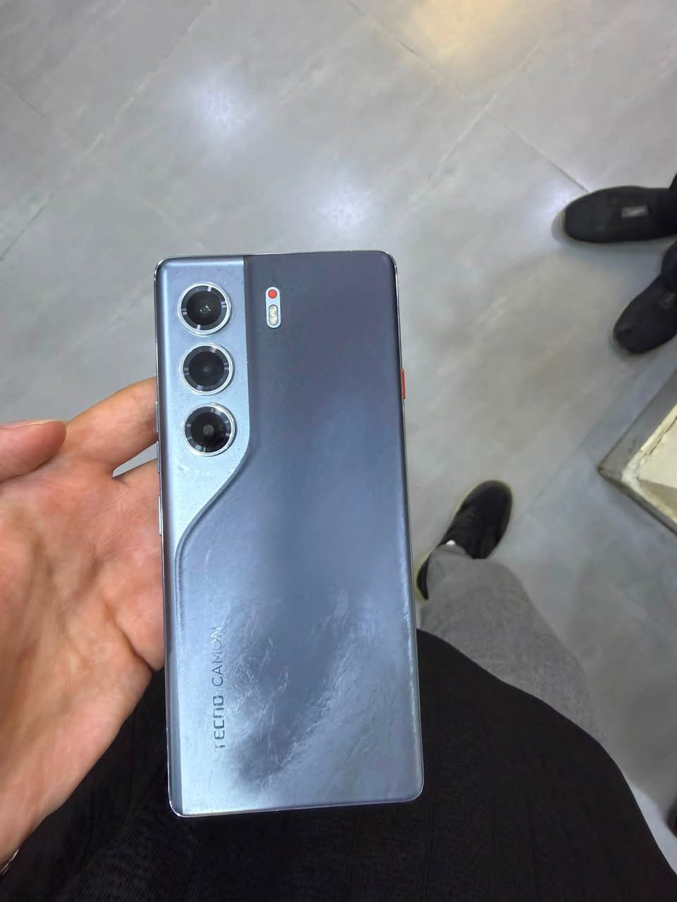 للبيع تكنو كامون40برو 5G

الذاكرة 256

البطارية 5200mAh

الشاشة ,2436/1080

الكامره الامامية 50m

الكامره الخلفية 50Mols+8m

الرام (12غ:ب + 6غ:ب) 

الجهاز بيه كامل المواصفات 
للاستفسار اكثر التصال على الرقم 
***********
