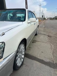 تكييف بارد وساخن • نوافذ كهربا • ما بيه صدأ