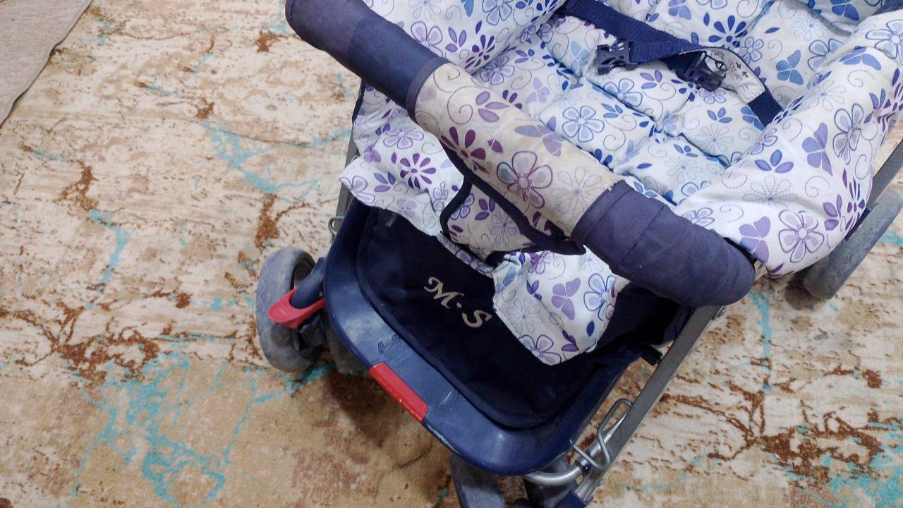 مرجوحه • عربانه طفل • نضيفات