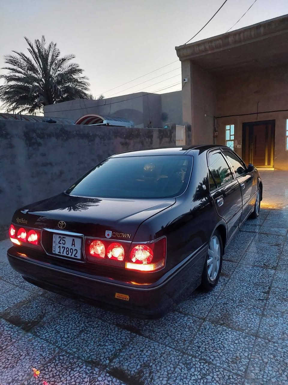 سلام عليكم تويوتا كروان 2002 كرستال اصل قرار 48 رقم كركوك دولي هزه وسنويه جديده بسمي مداور ثاني يوم تحويره فوك وجوه نجف سياره مكفوله كفاله عامه حته من الصبغ ماعده مكانات بصيطات 3 دكم كشنات جلد مكينه D4 الزغير سياره جديده حيل  الشراي يتصل غير متواجد عل فيس الرقم ***********  مكاني نجف ناحيه الحريه
